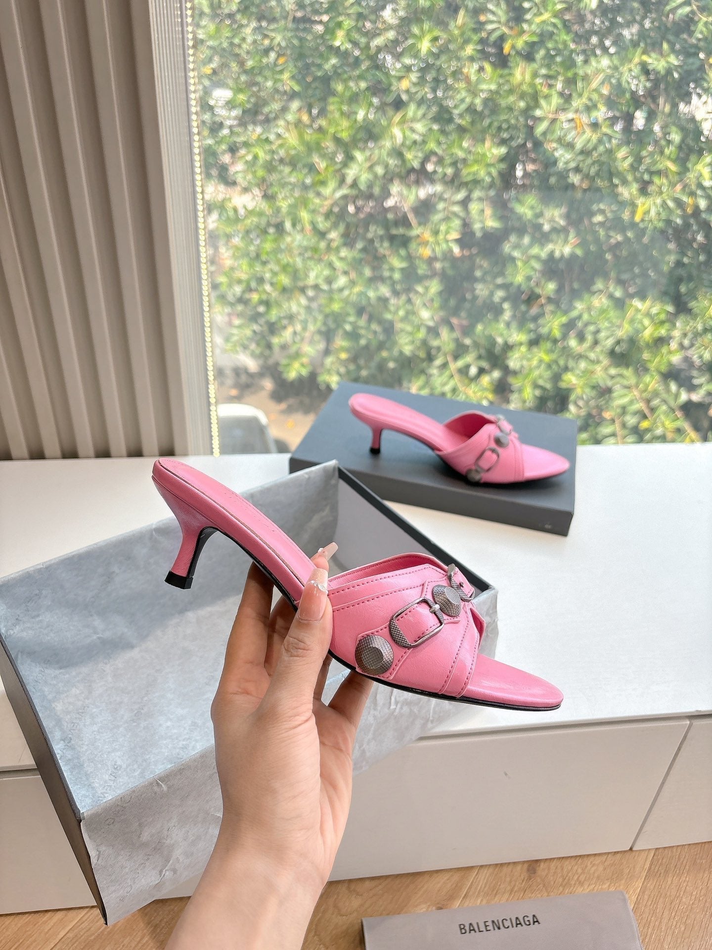 CAGOLE MID-HEEL MULES IN SHOCKING PINK CALFSKIN - 35