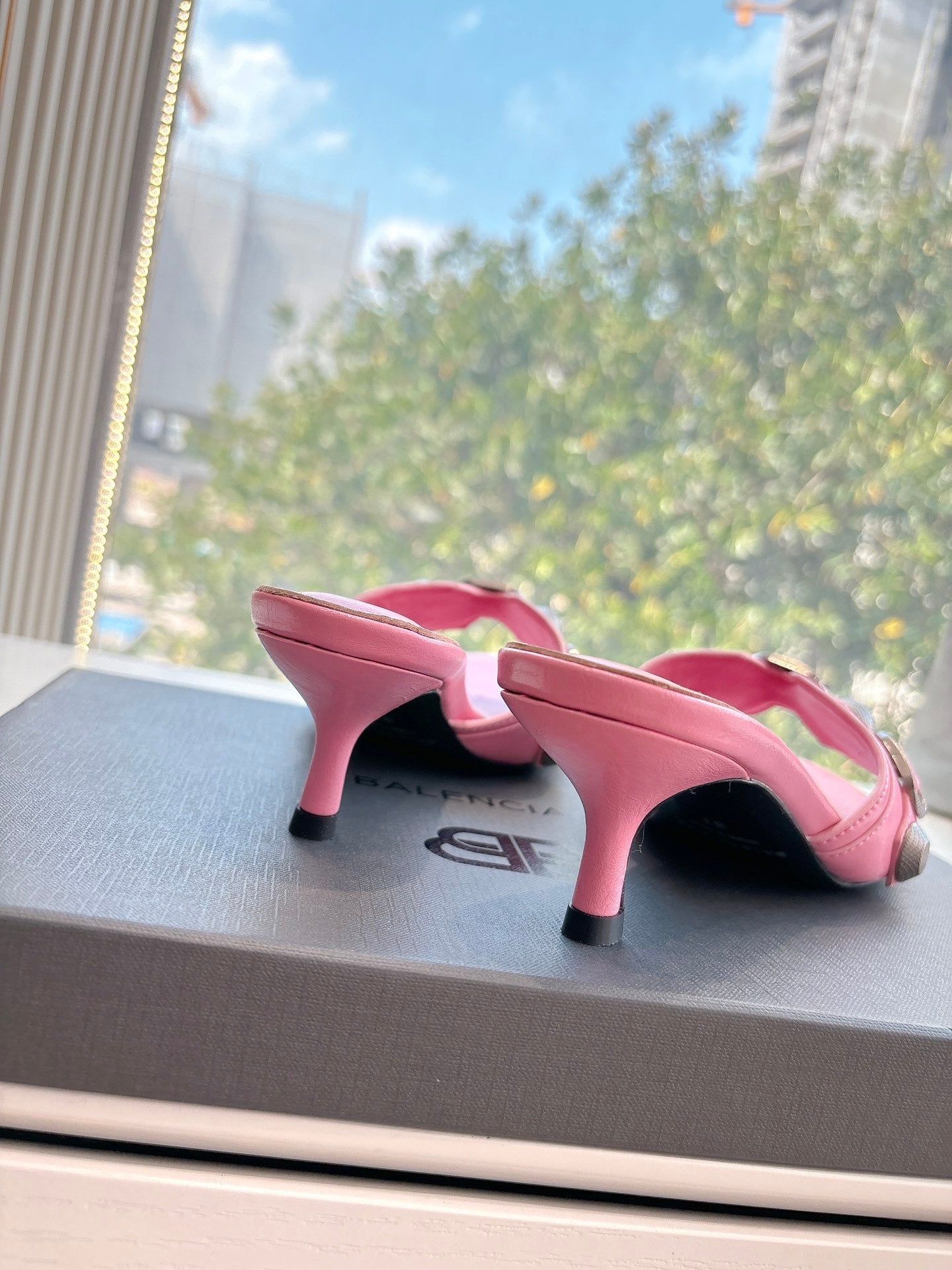 CAGOLE MID-HEEL MULES IN SHOCKING PINK CALFSKIN - 35