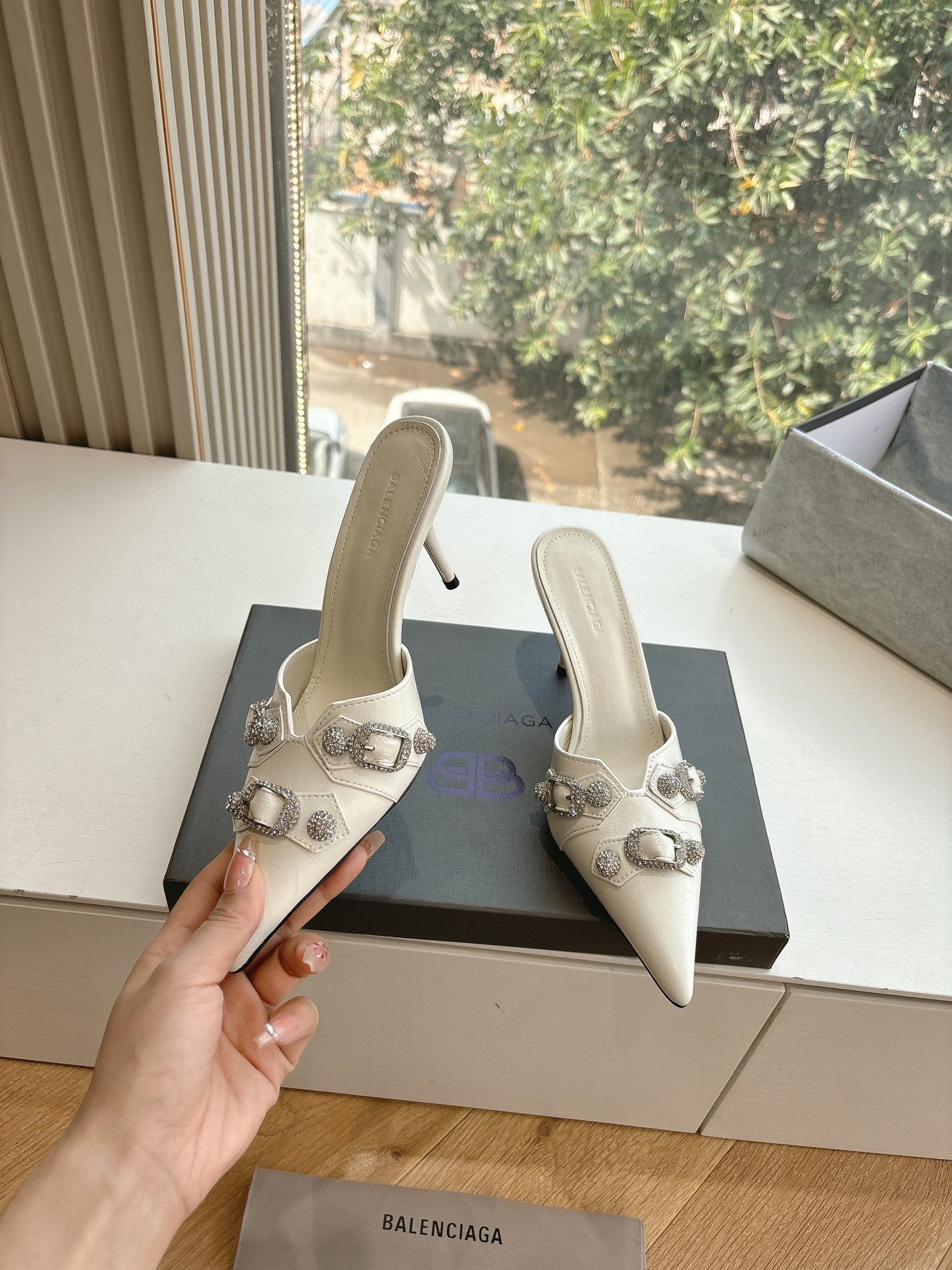 CRYSTAL BUCKLE WHITE CALFSKIN HEELED MULES - 35
