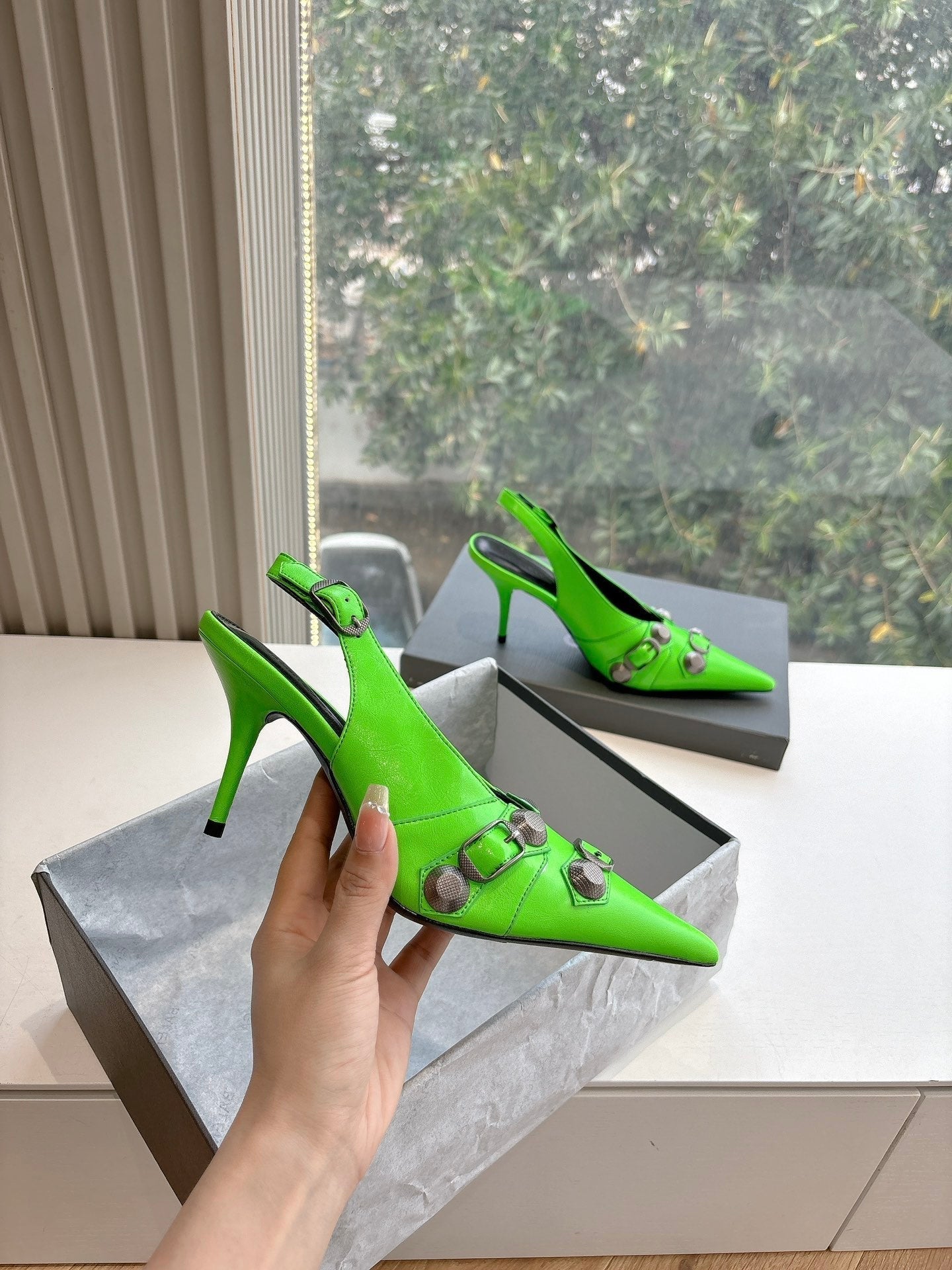 CAGOLE HIGH SLINGBACK IN NEON GREEN GLOSSY CALFSKIN - 34