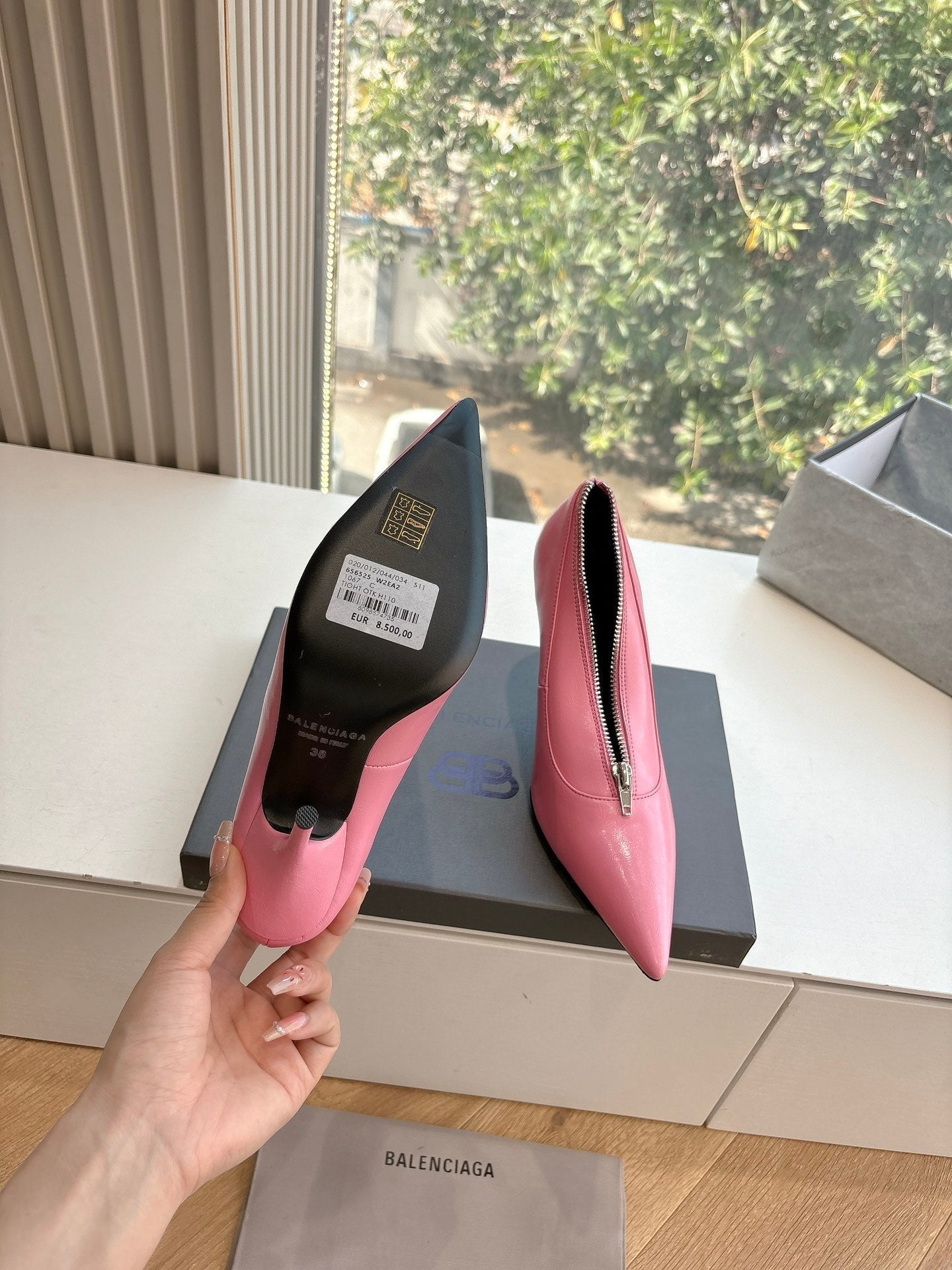 ZIPPER POINTED-TOE HIGH PUMPS IN BUBBLEGUM PINK SHINY LAMBSKIN - 34