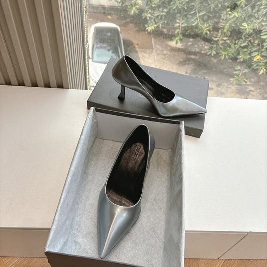 HIGH PUMPS IN RHINO GRAY PATENT CALFSKIN - 34