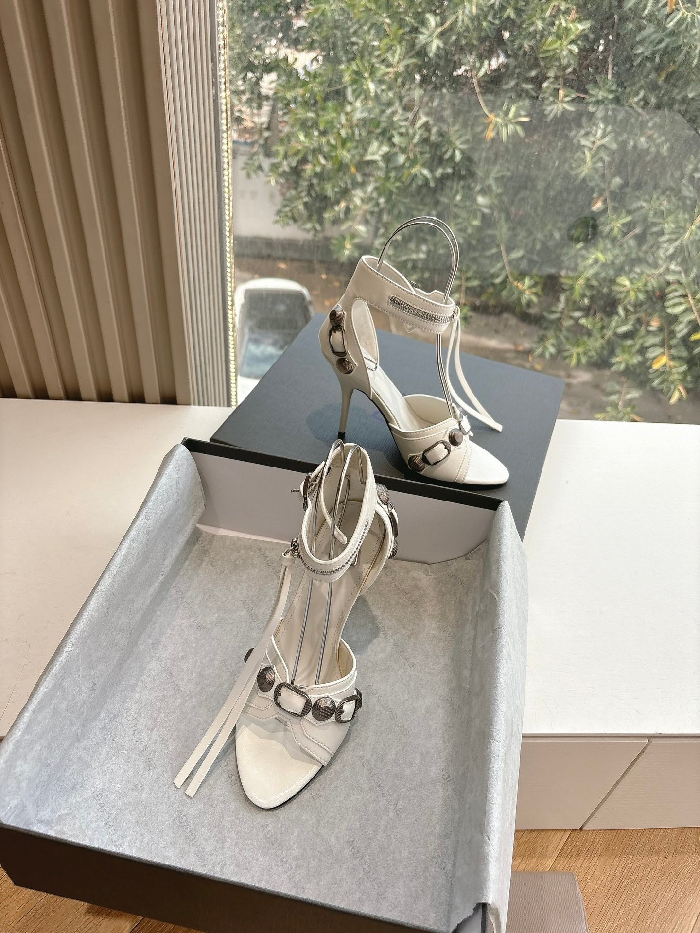CAGOLE HIGH-HEEL SANDALS IN WHITE LAMBSKIN - 34