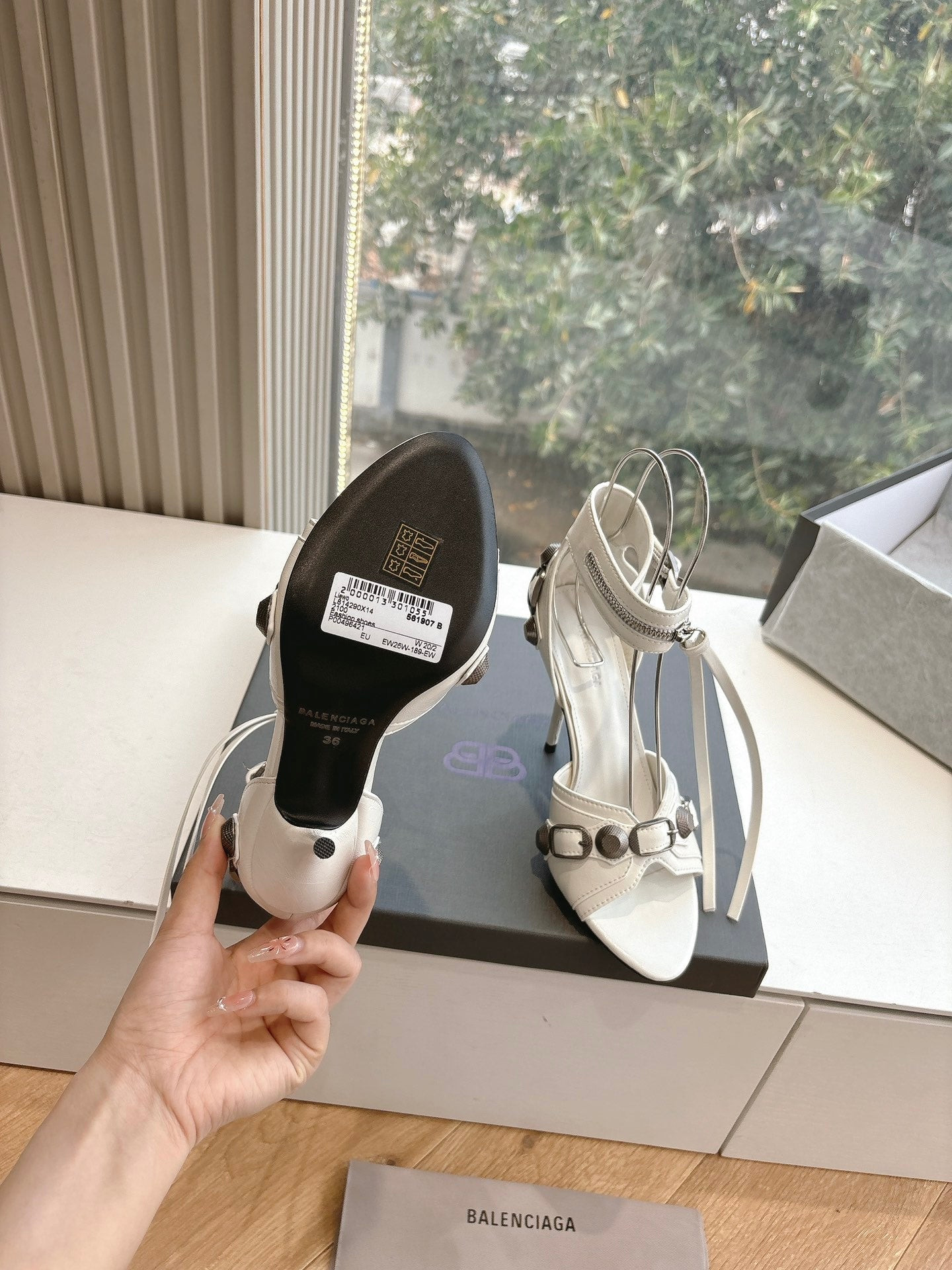 CAGOLE HIGH-HEEL SANDALS IN WHITE LAMBSKIN - 34