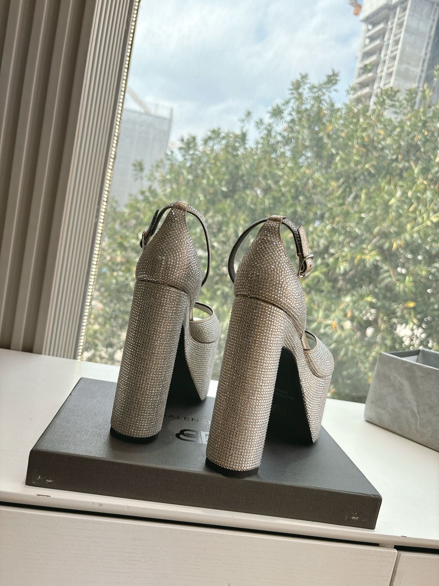 PLATFORM ANKLE STRAP HEELS IN BEIGE METALLIC ATTACHED RHINESTONES CALFSKIN - 34