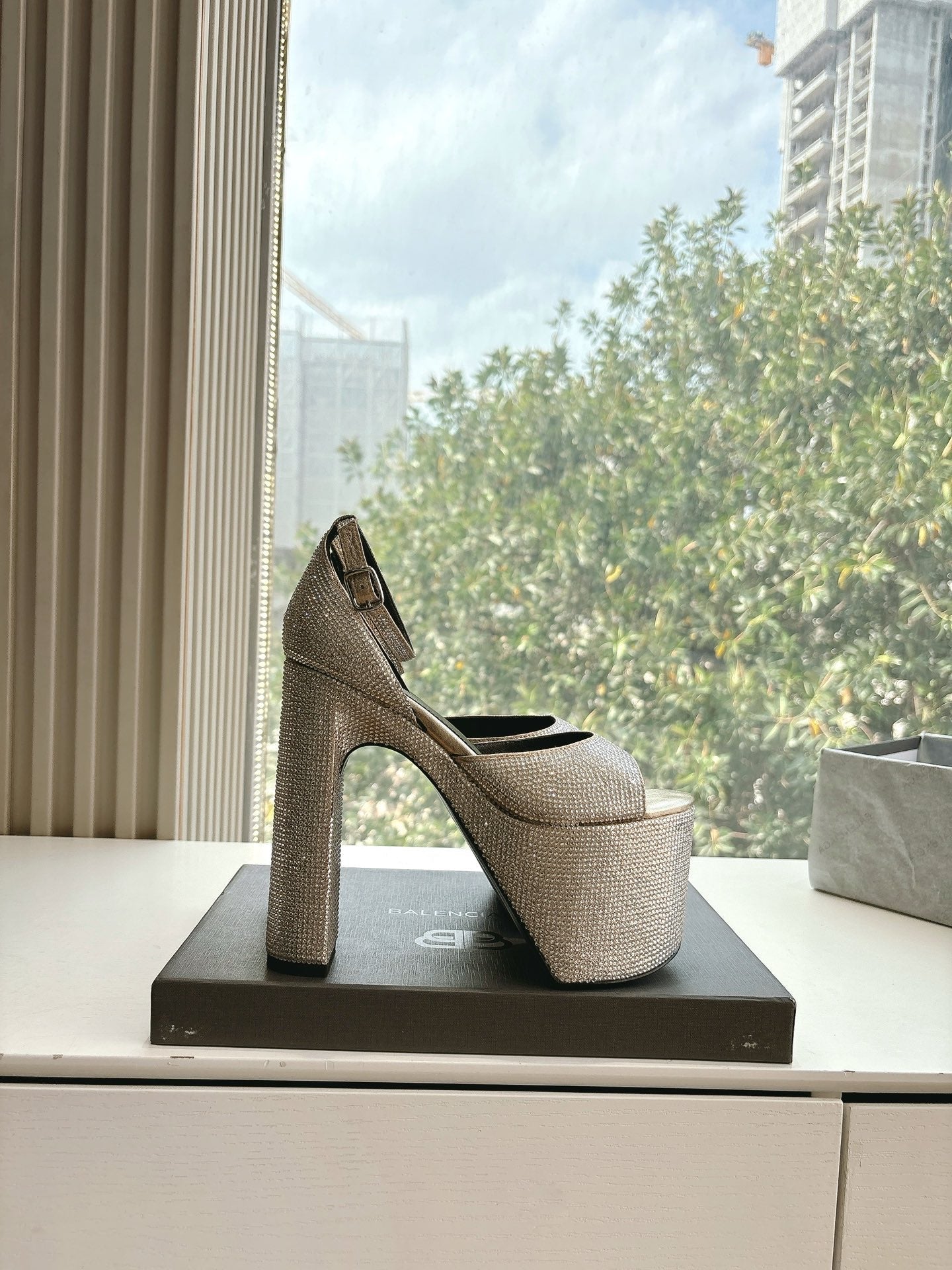 PLATFORM ANKLE STRAP HEELS IN BEIGE METALLIC ATTACHED RHINESTONES CALFSKIN - 34