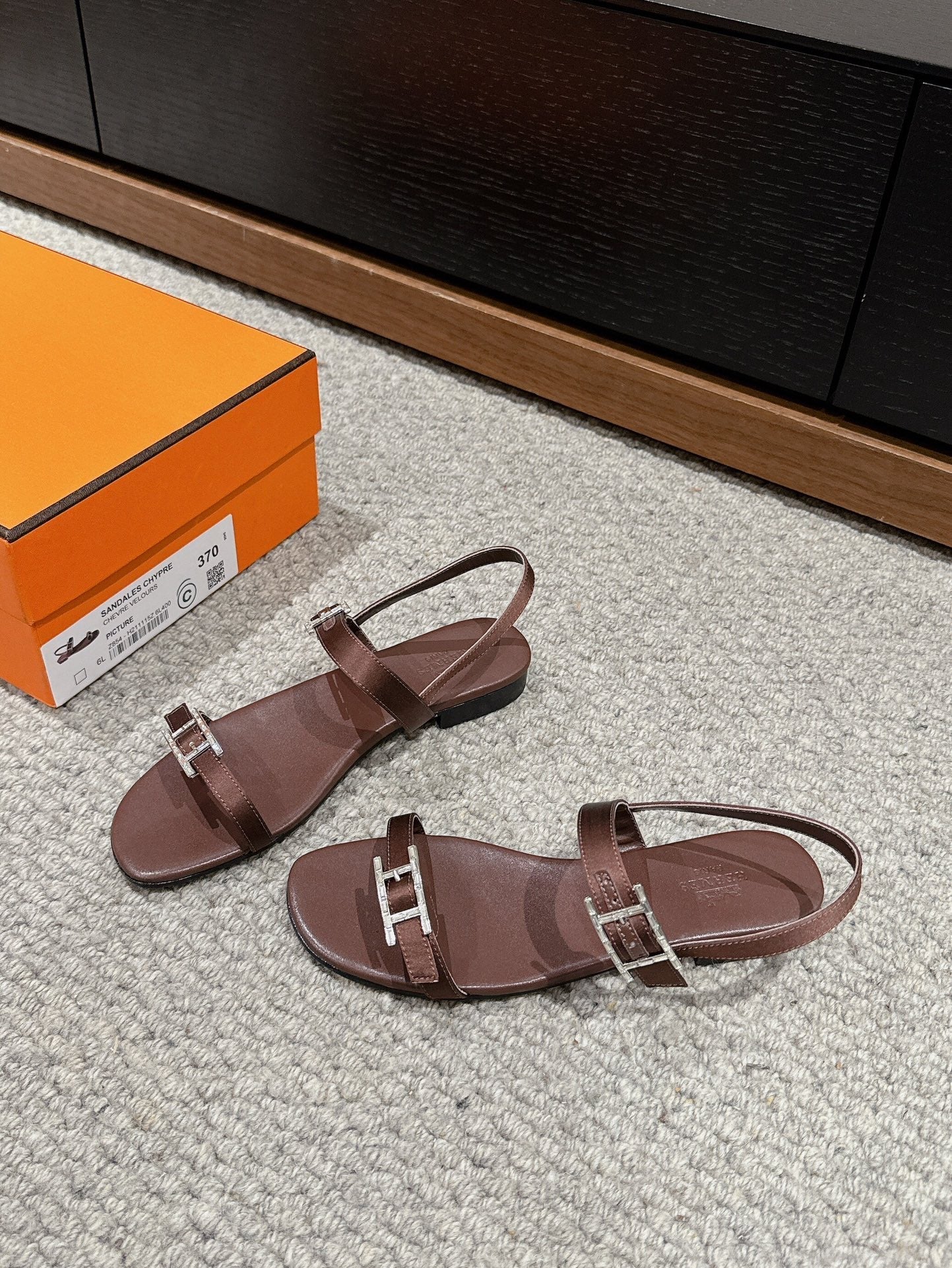 BUCKLE SANDAL CHOCOLATE CALFSKIN - 35