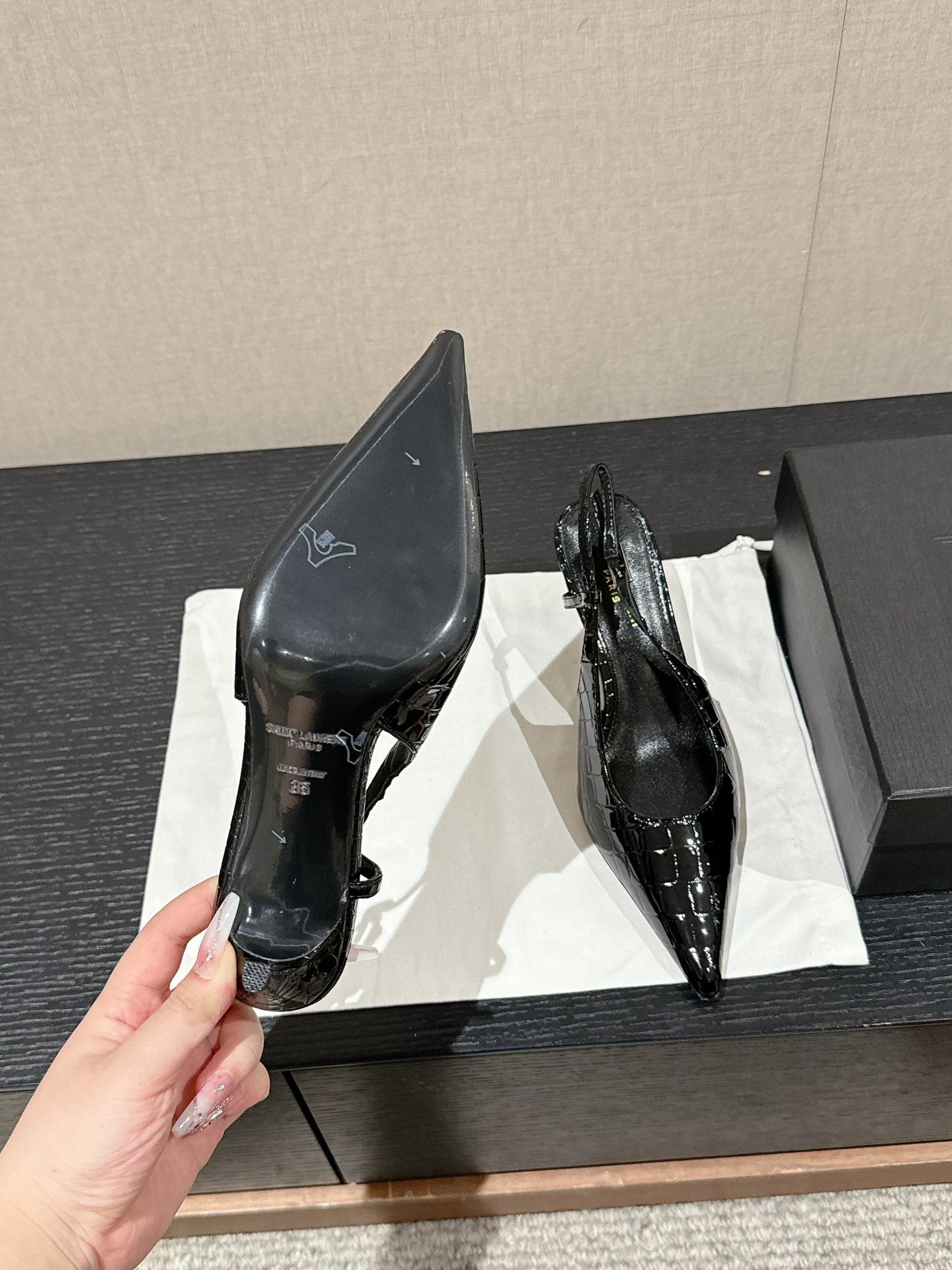 SL CHERISH CROCODILE SLINGBACK PUMP 75 BLACK CALFSKIN - 35
