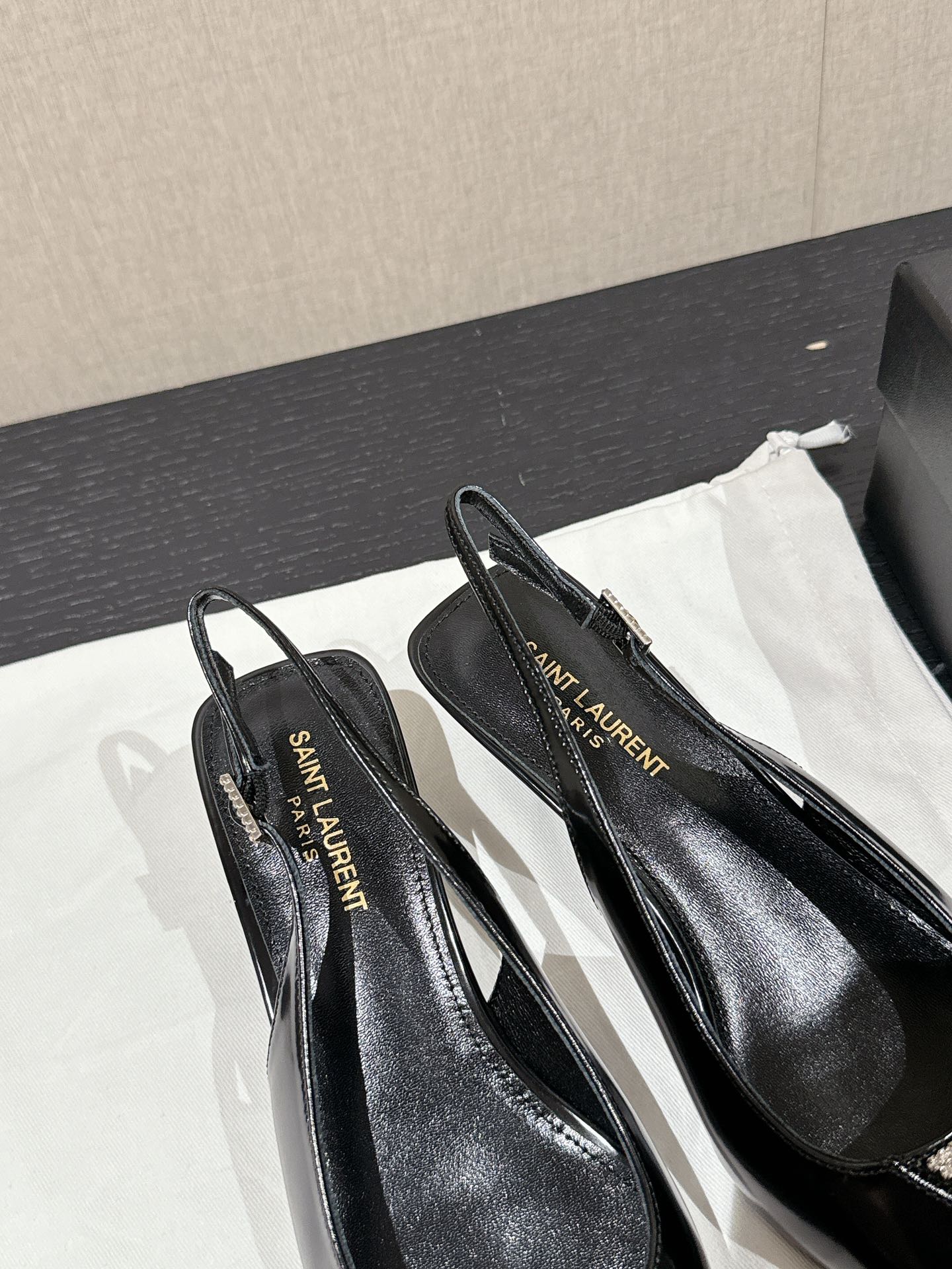SL CHERISH CRYSTAL SLINGBACK BLACK CALFSKIN - 35