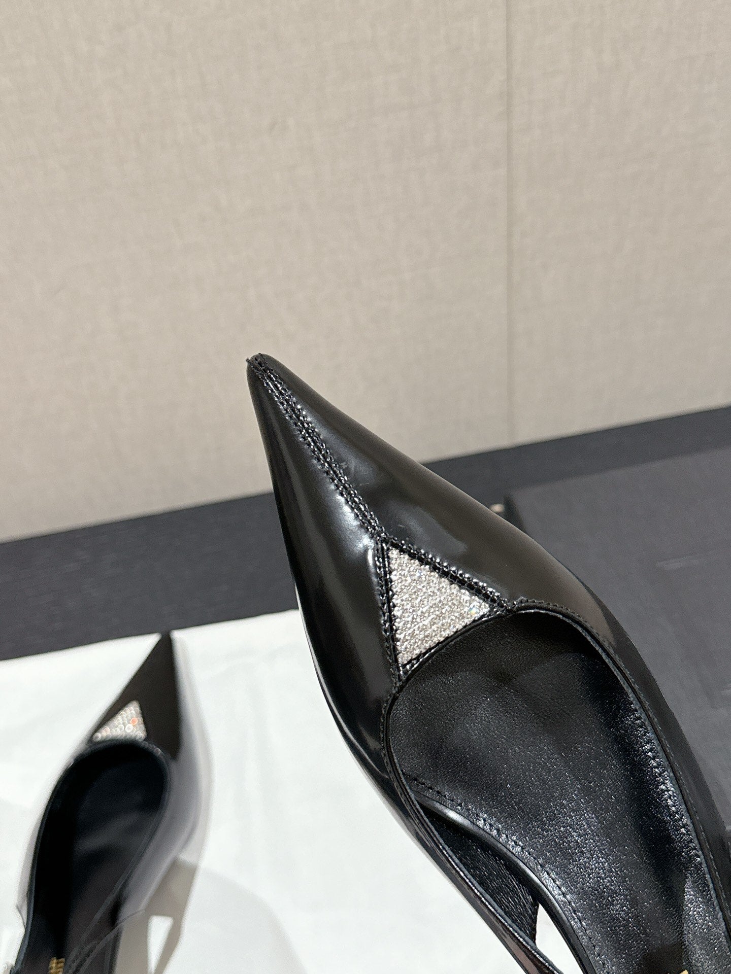 SL CHERISH CRYSTAL SLINGBACK BLACK CALFSKIN - 35