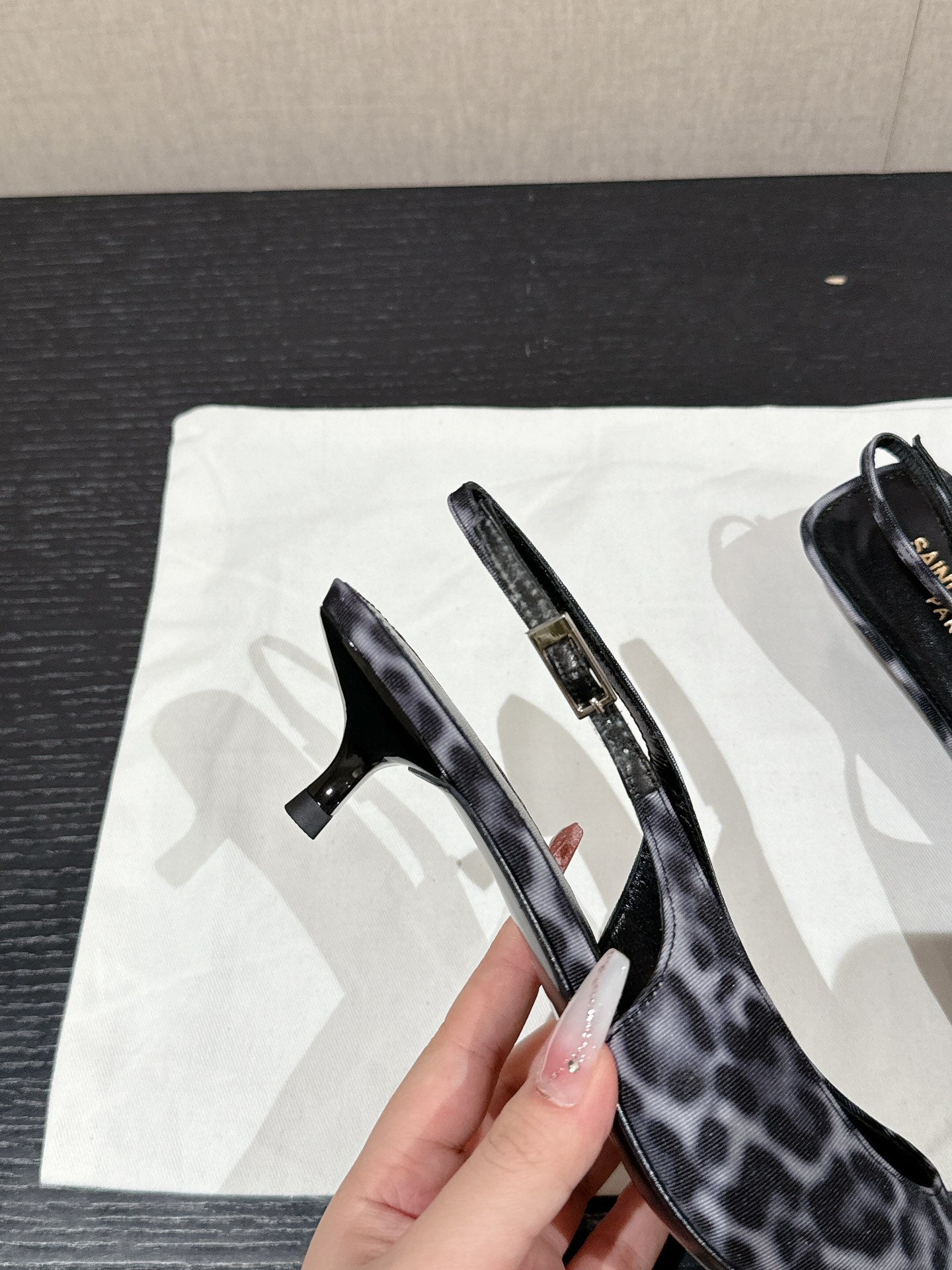 SL CHERISH LEOPARD SLINGBACK BLACK-WHITE CANVAS - 35