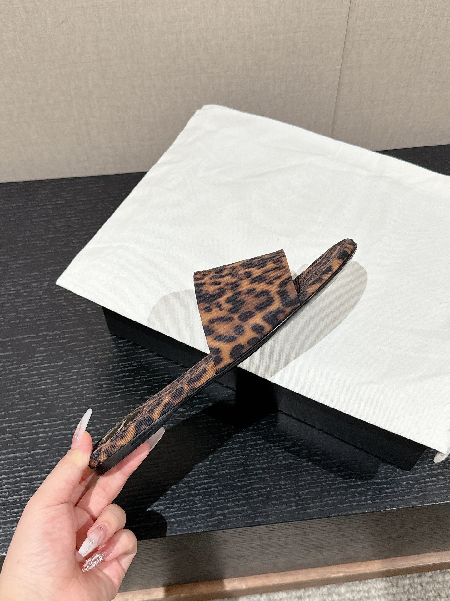 SL CARLYLE LEOPARD SLIPPERS AMBER CANVAS - 35