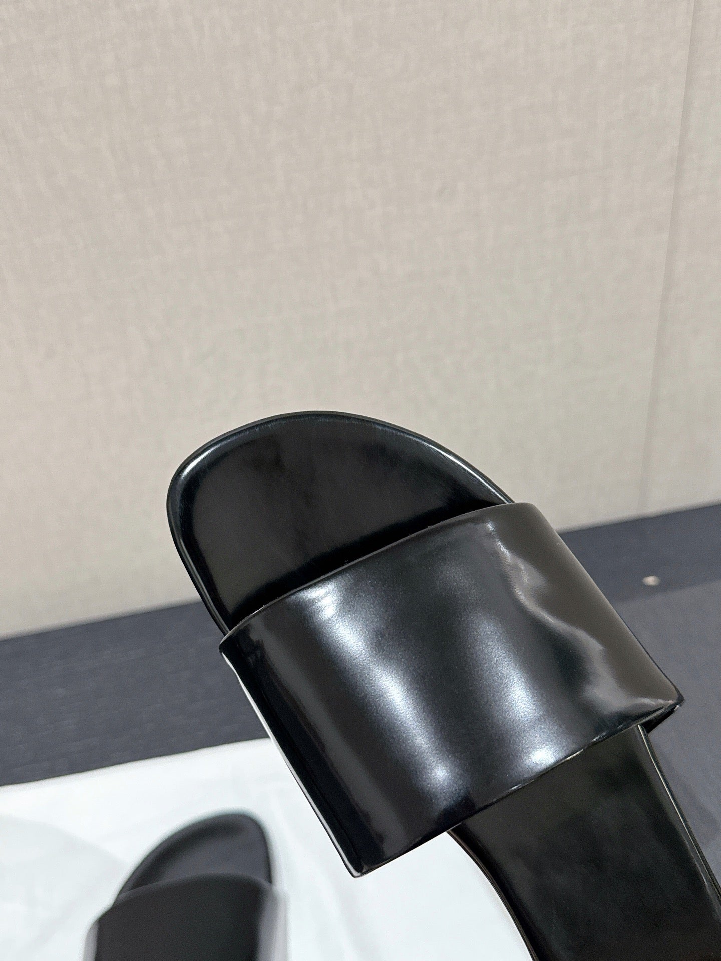 SL CARLYLE SLIPPERS BLACK CALFSKIN - 35