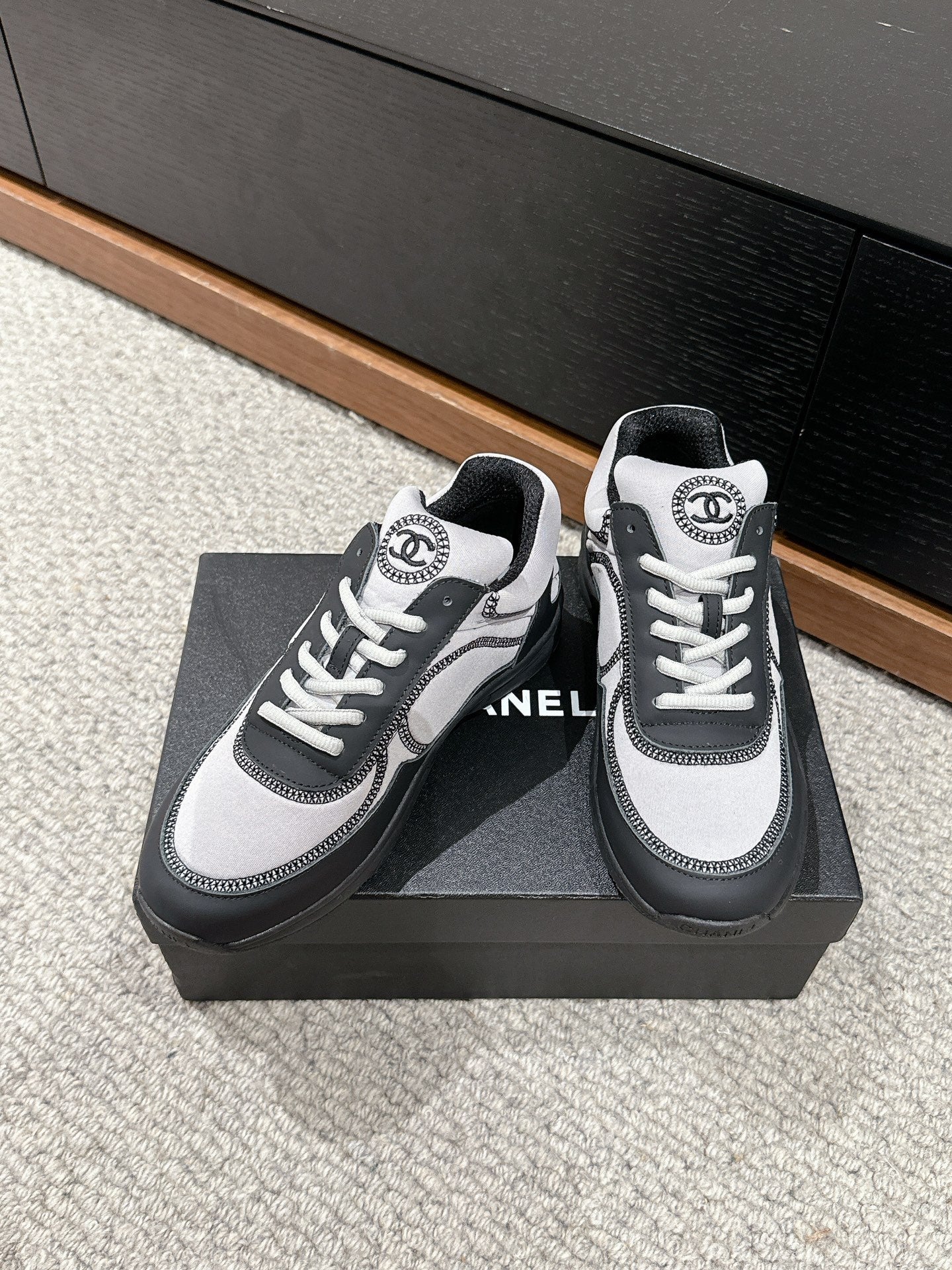 CLASSIC TRAINER IN GREY MIX BLACK FABRIC - 35