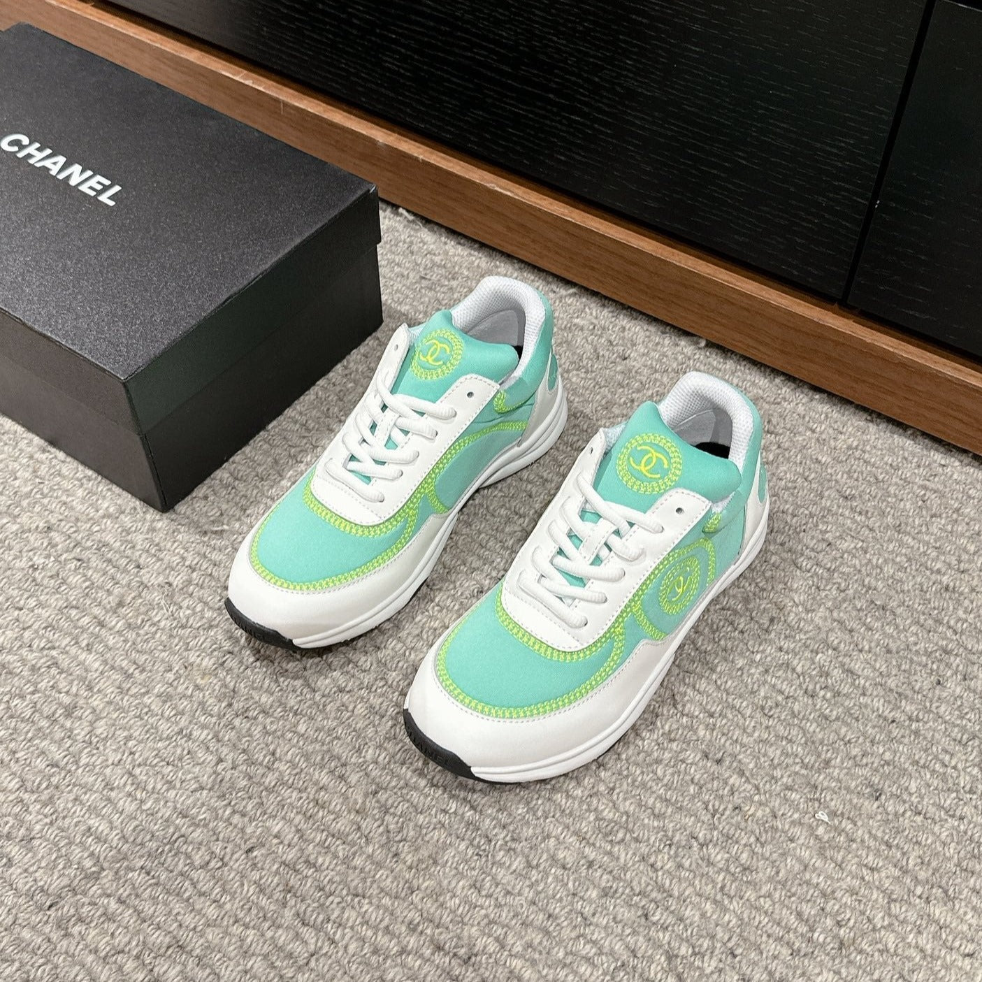 CLASSIC TRAINER IN MINT GREEN MIX WHITE FABRIC - 35