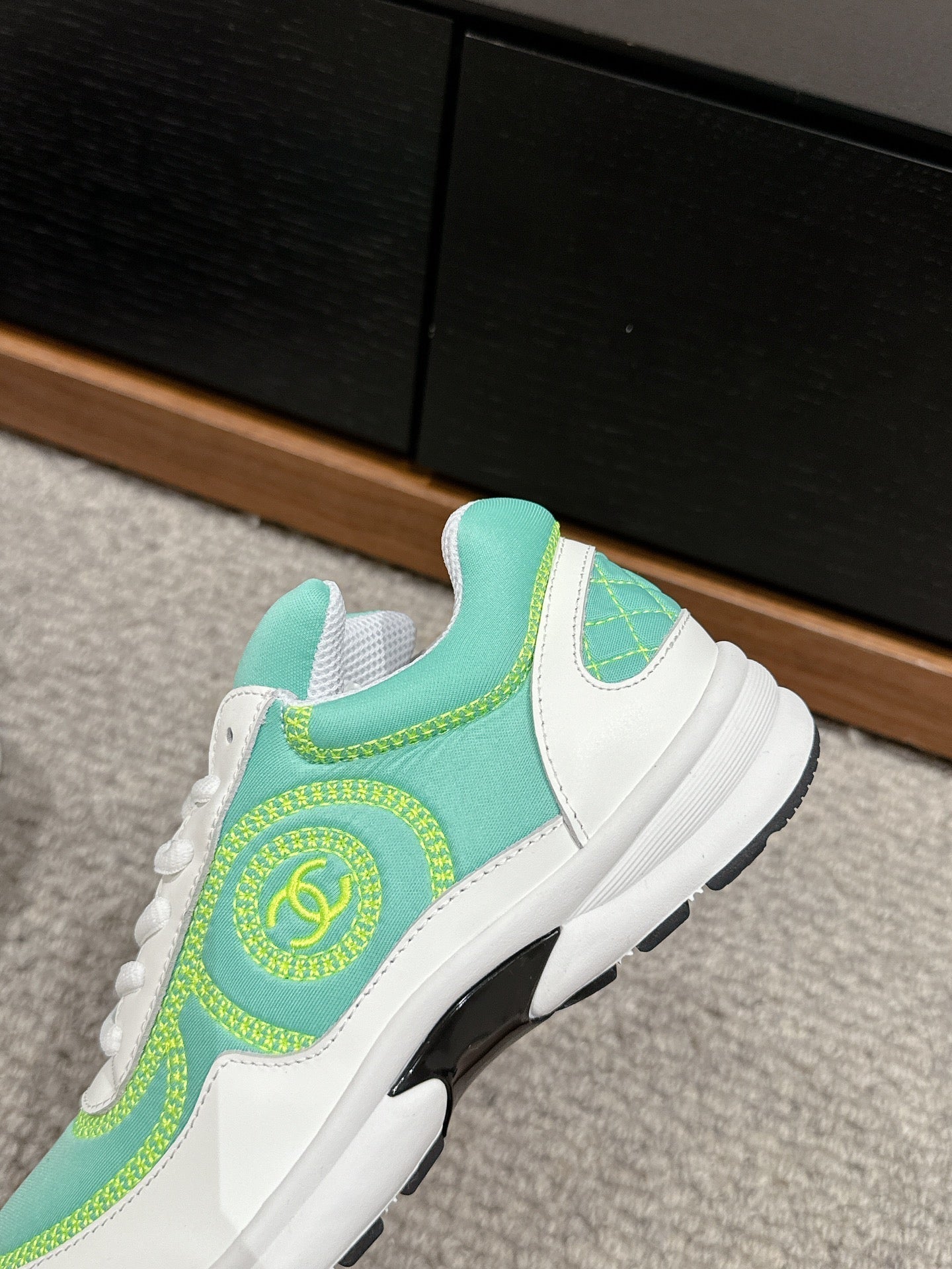 CLASSIC TRAINER IN MINT GREEN MIX WHITE FABRIC - 35