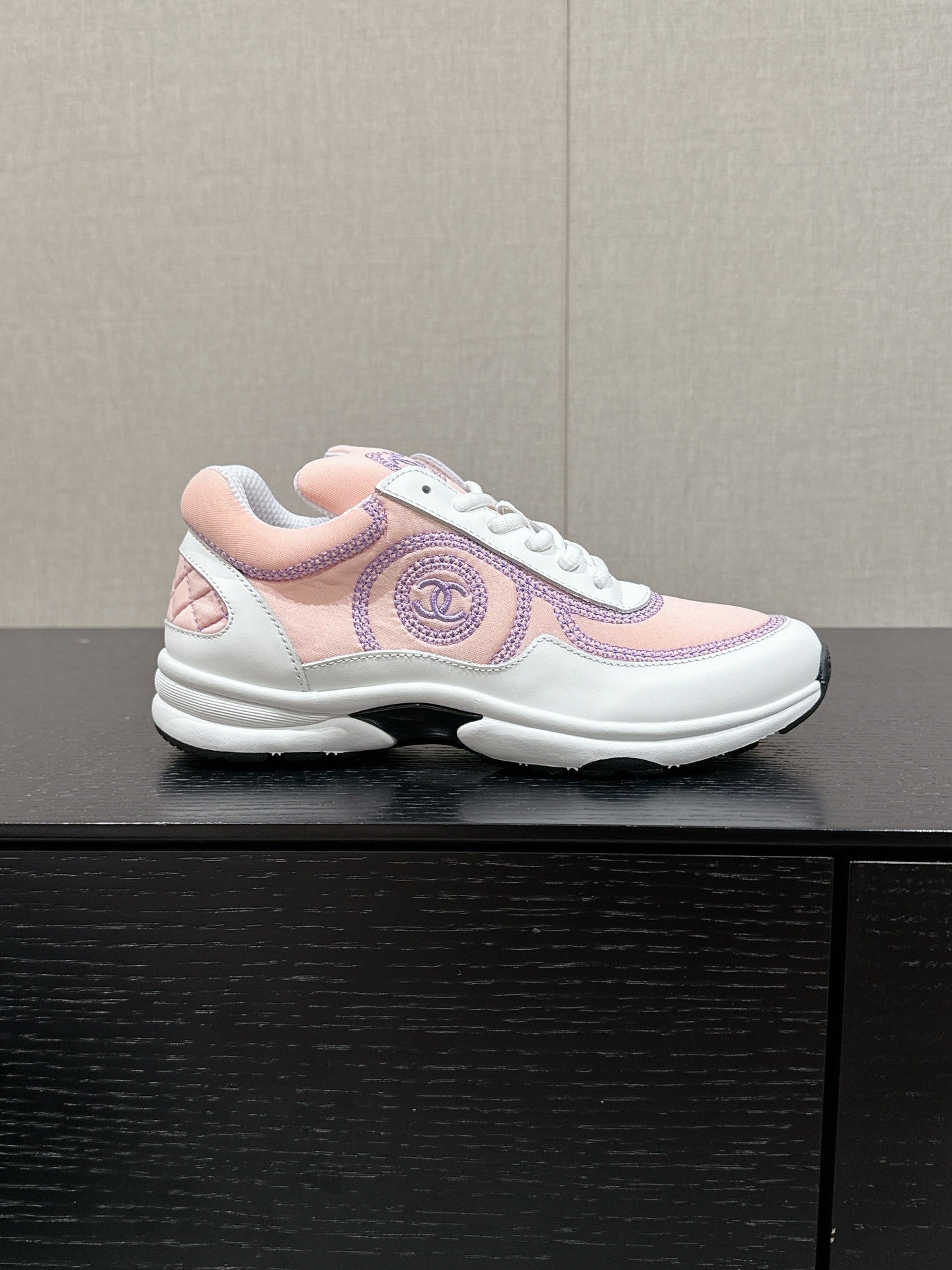 CLASSIC TRAINER IN LIGHT PINK MIX WHITE FABRIC - 35