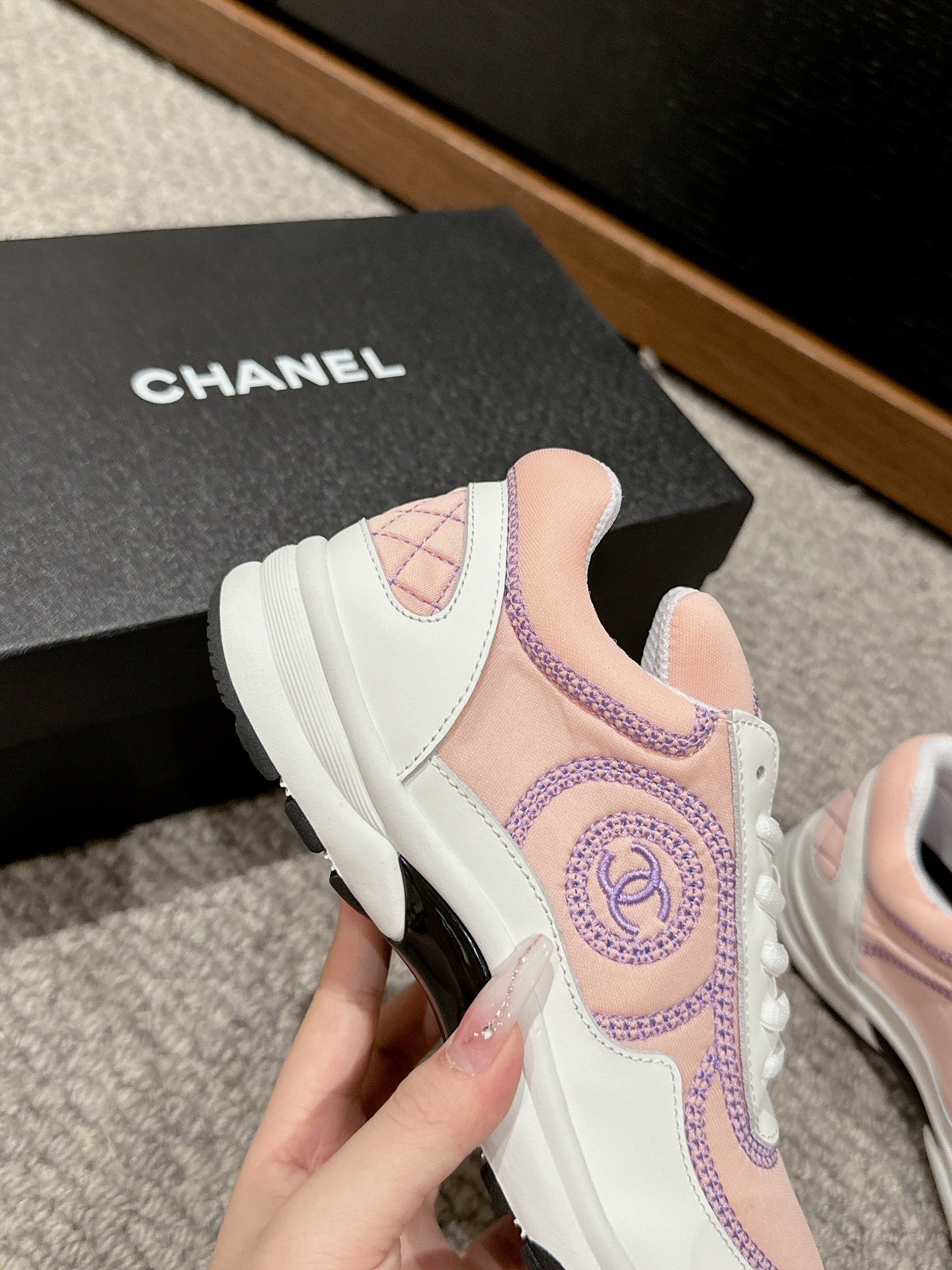 CLASSIC TRAINER IN LIGHT PINK MIX WHITE FABRIC - 35