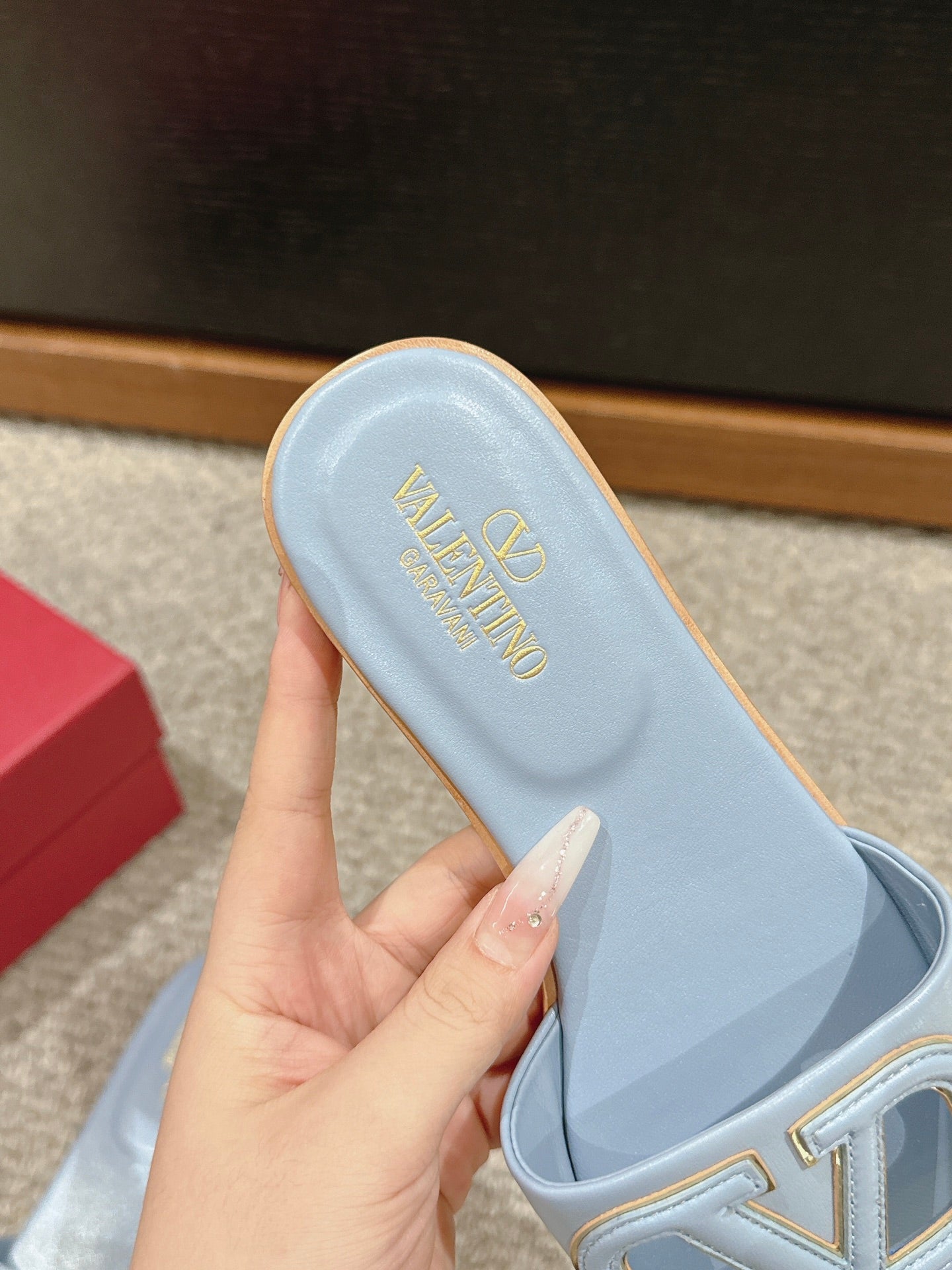 VLOGO CUT-OUT LIGHT BLUE CALFSKIN SLIDE SANDAL - 35