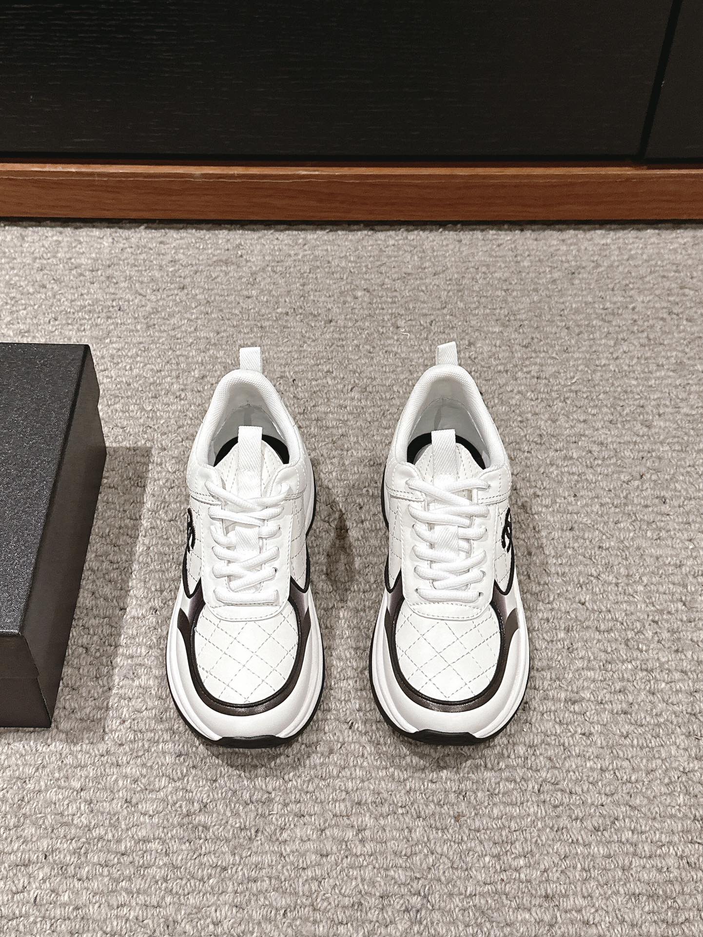 CC CLASSIC SNEAKER IN WHITE MIX BLACK LAMBSKIN - 35