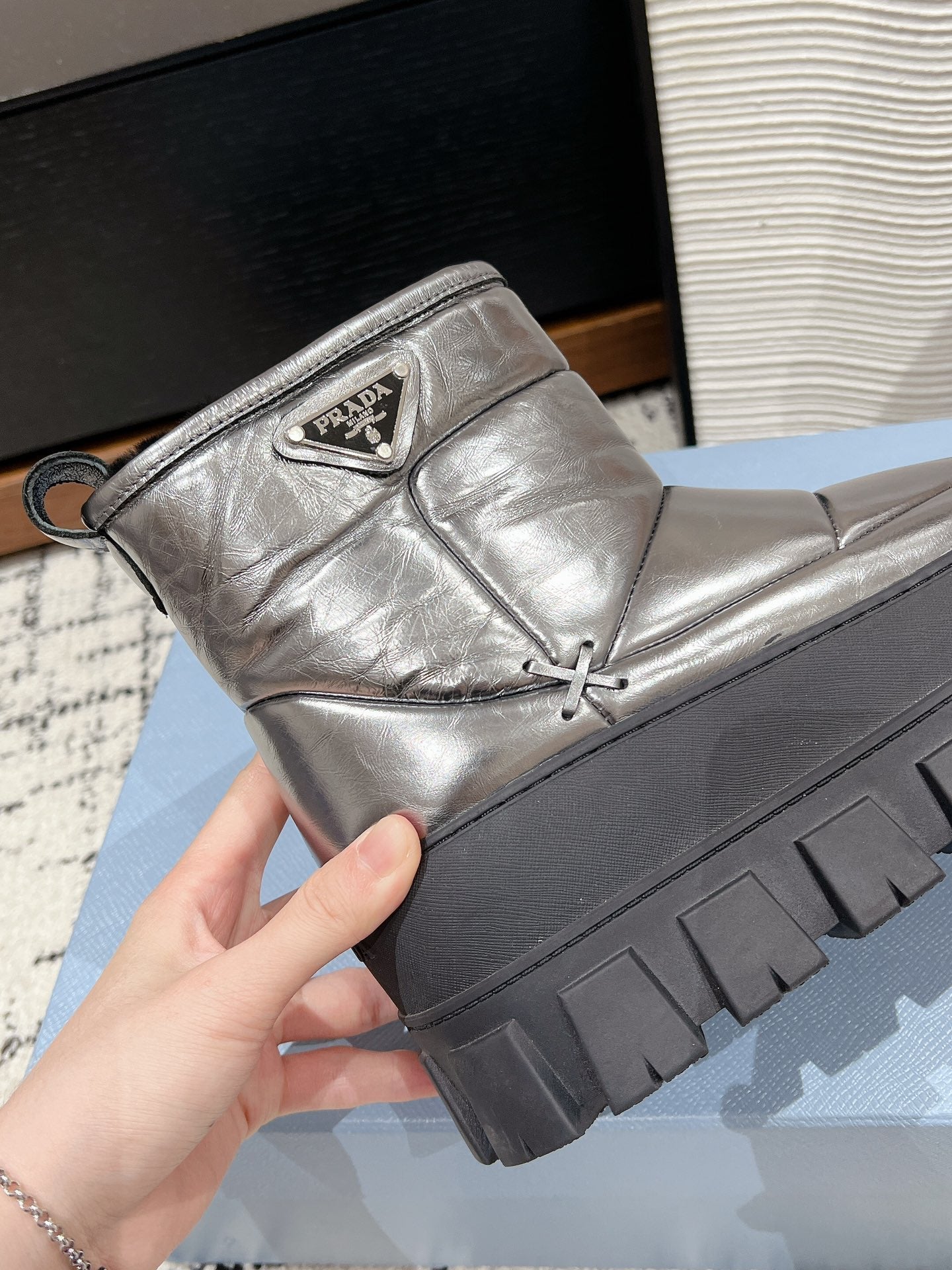 MONOLITH ANKLE BOOTS IN METALLIC GRAY CALFSKIN AND LAMB FUR LINING - 35