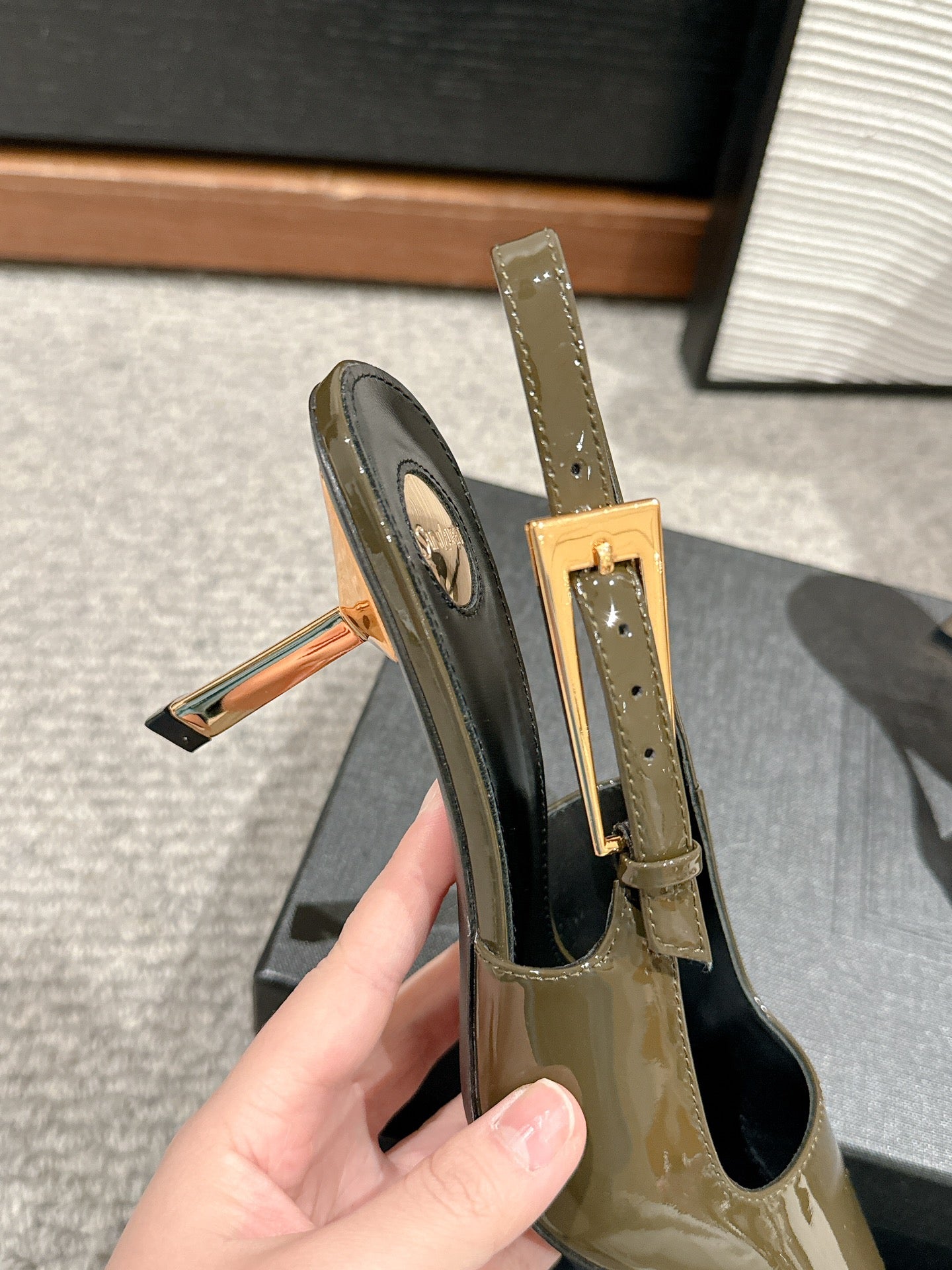 LEE SLINGBACK MID PUMPS IN ARMY GREEN SHINY CALFSKIN - 34