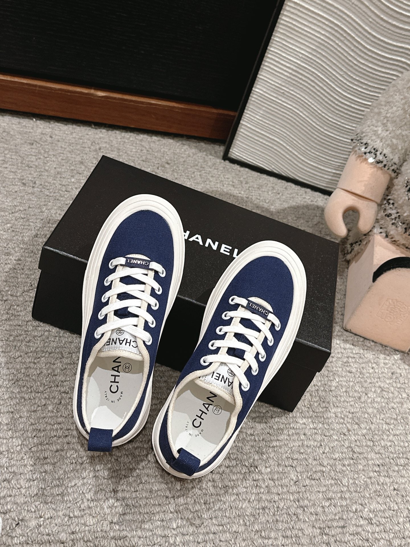 LACE-UP SNEAKERS IN NAVY BLUE CANVAS - 35