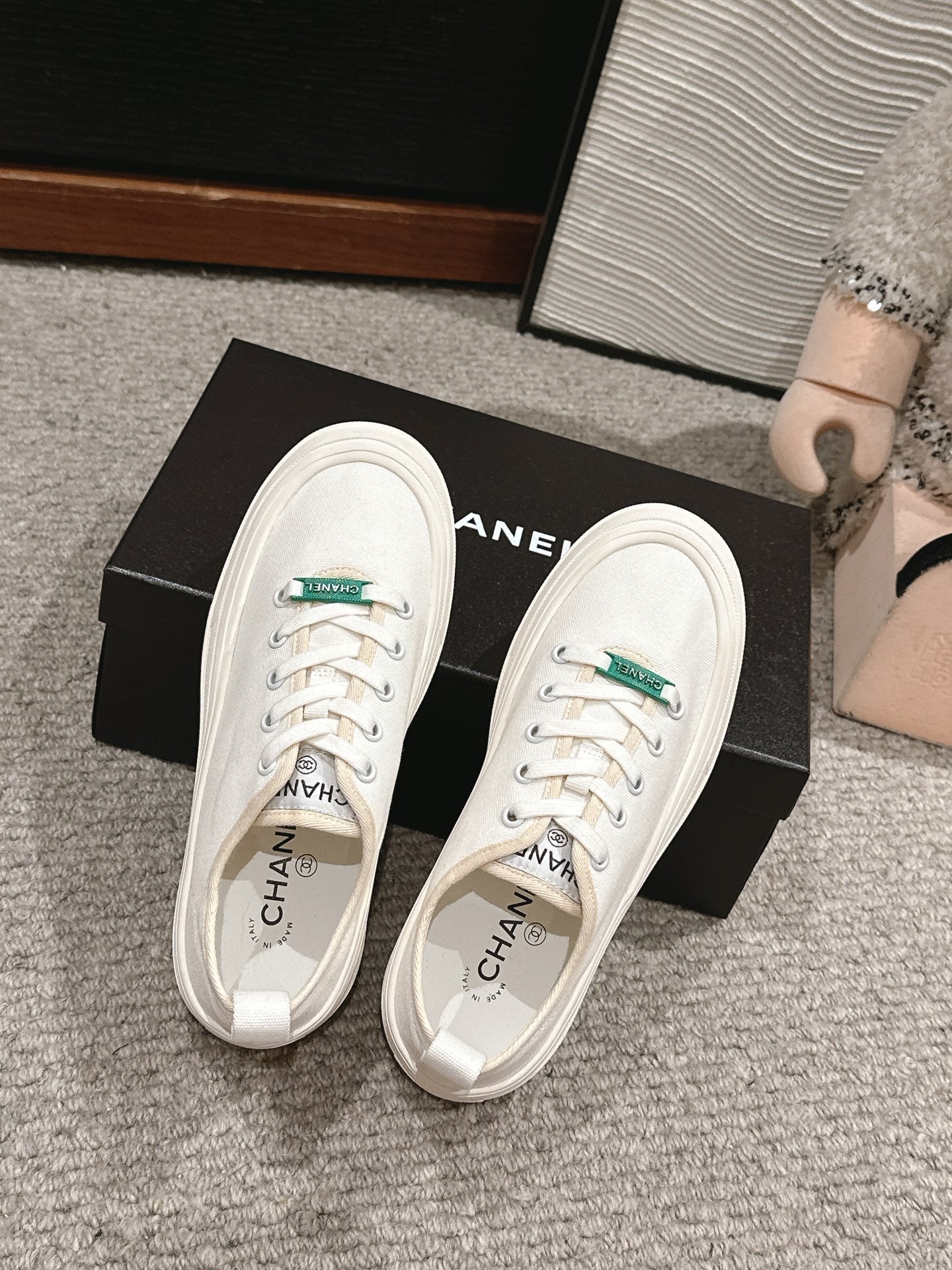LACE-UP SNEAKERS IN WHITE CANVAS - 35