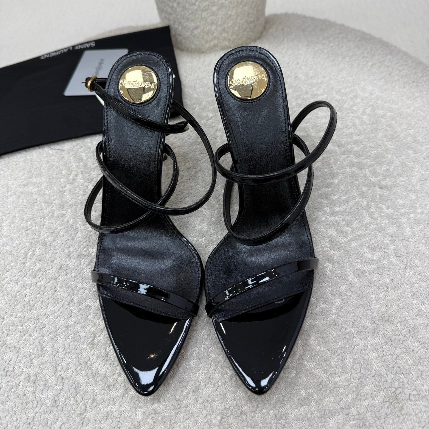 YSL 25S STRAPPY HIGH-HEEL SANDALS 95 MM IN BLACK SHINY LAMBSKIN - 35