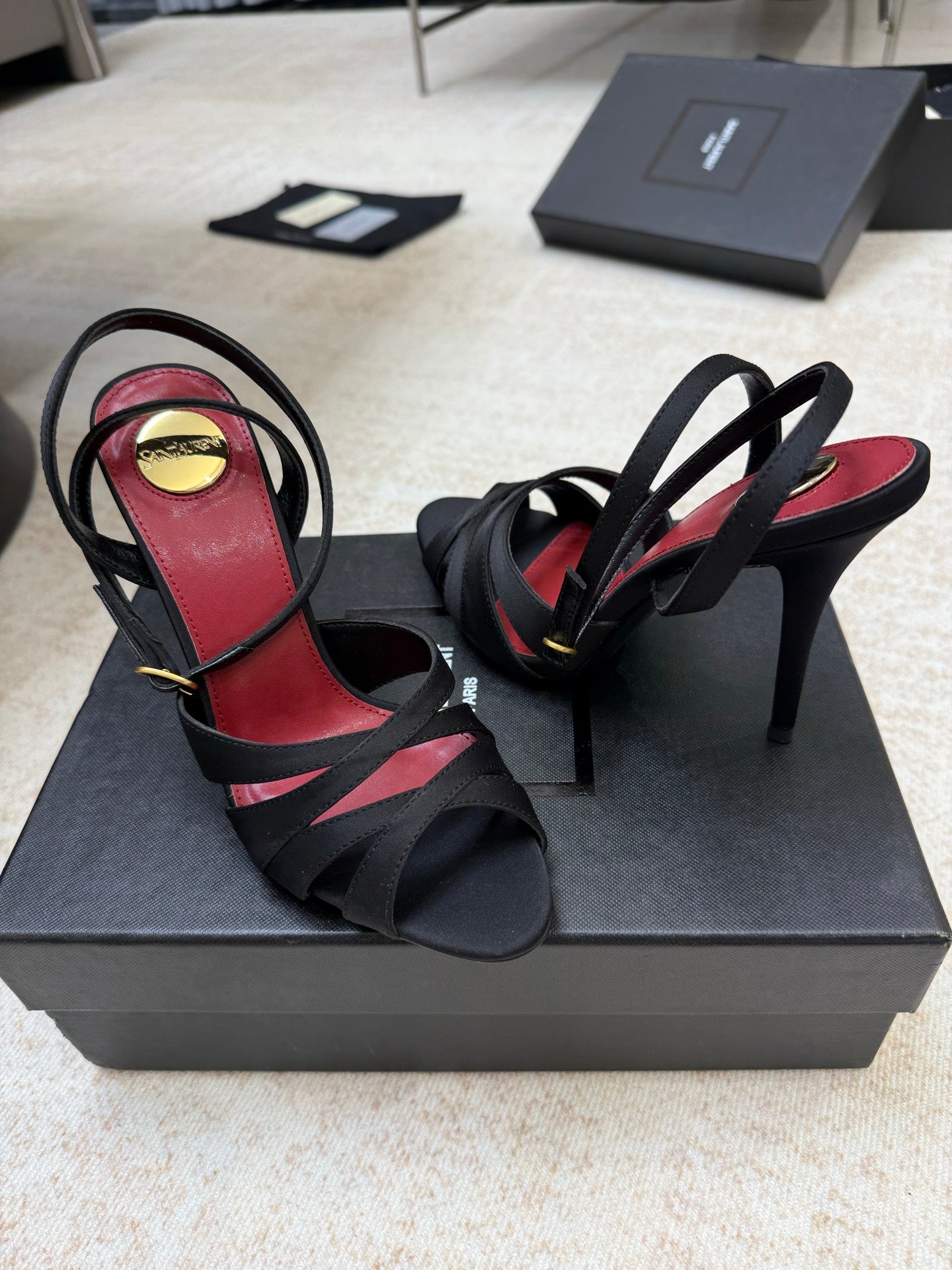 Босоніжки YSL 26S на підборах 105 мм зі стрічками з чорного сатину