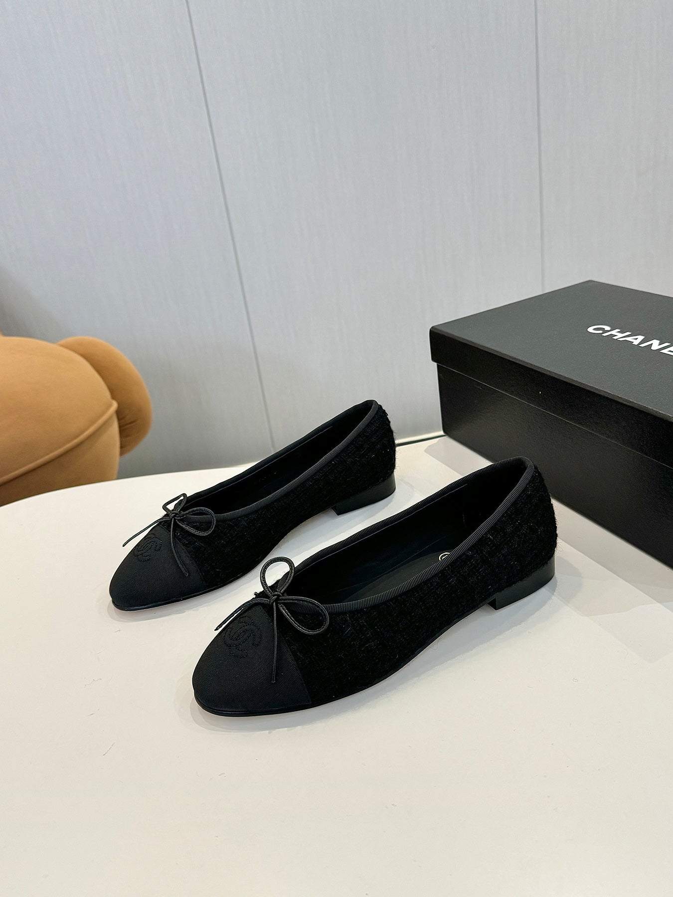 BALLET FLATS IN BLACK TWEED AND FABRIC - 34