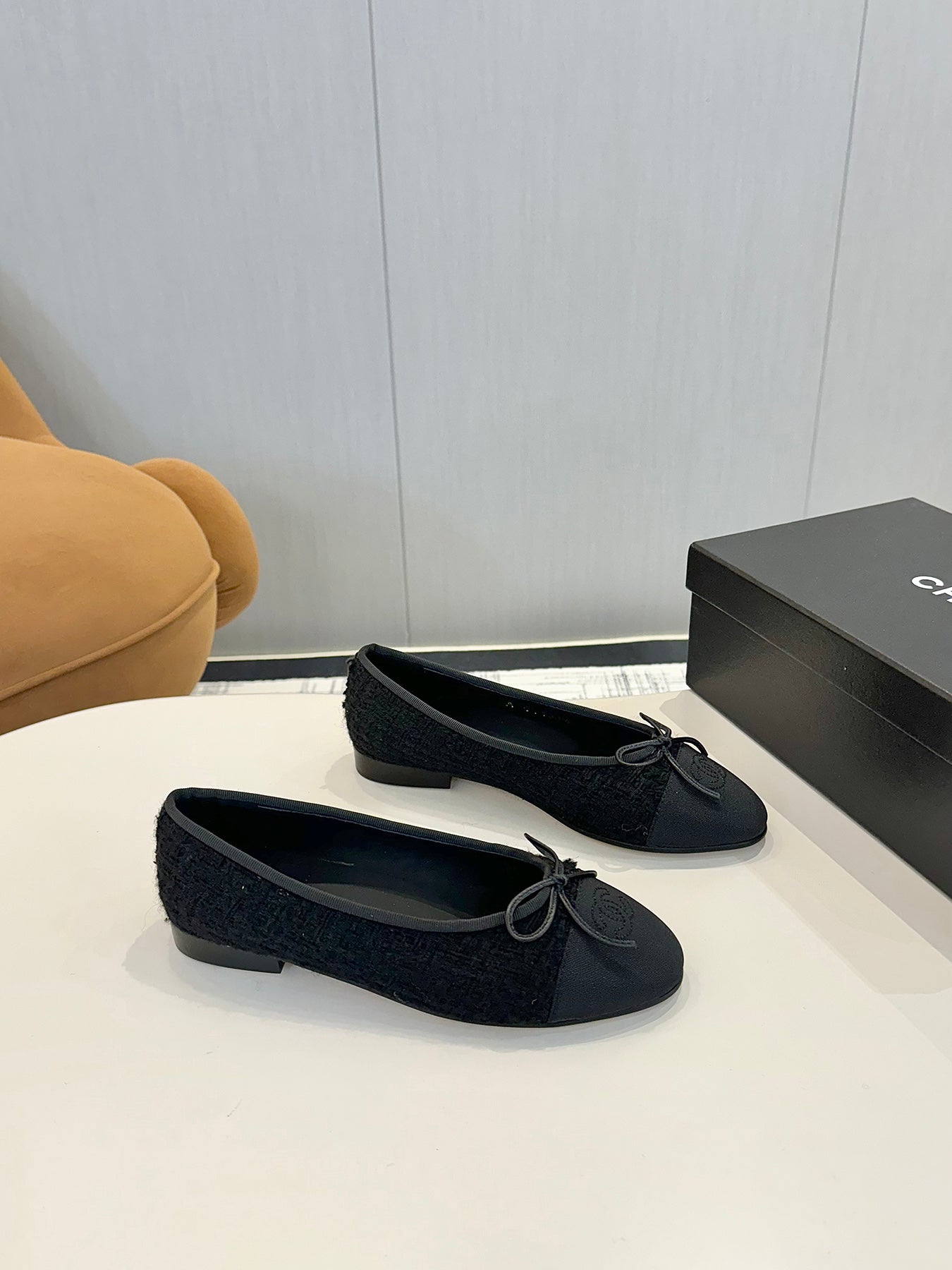 BALLET FLATS IN BLACK TWEED AND FABRIC - 34