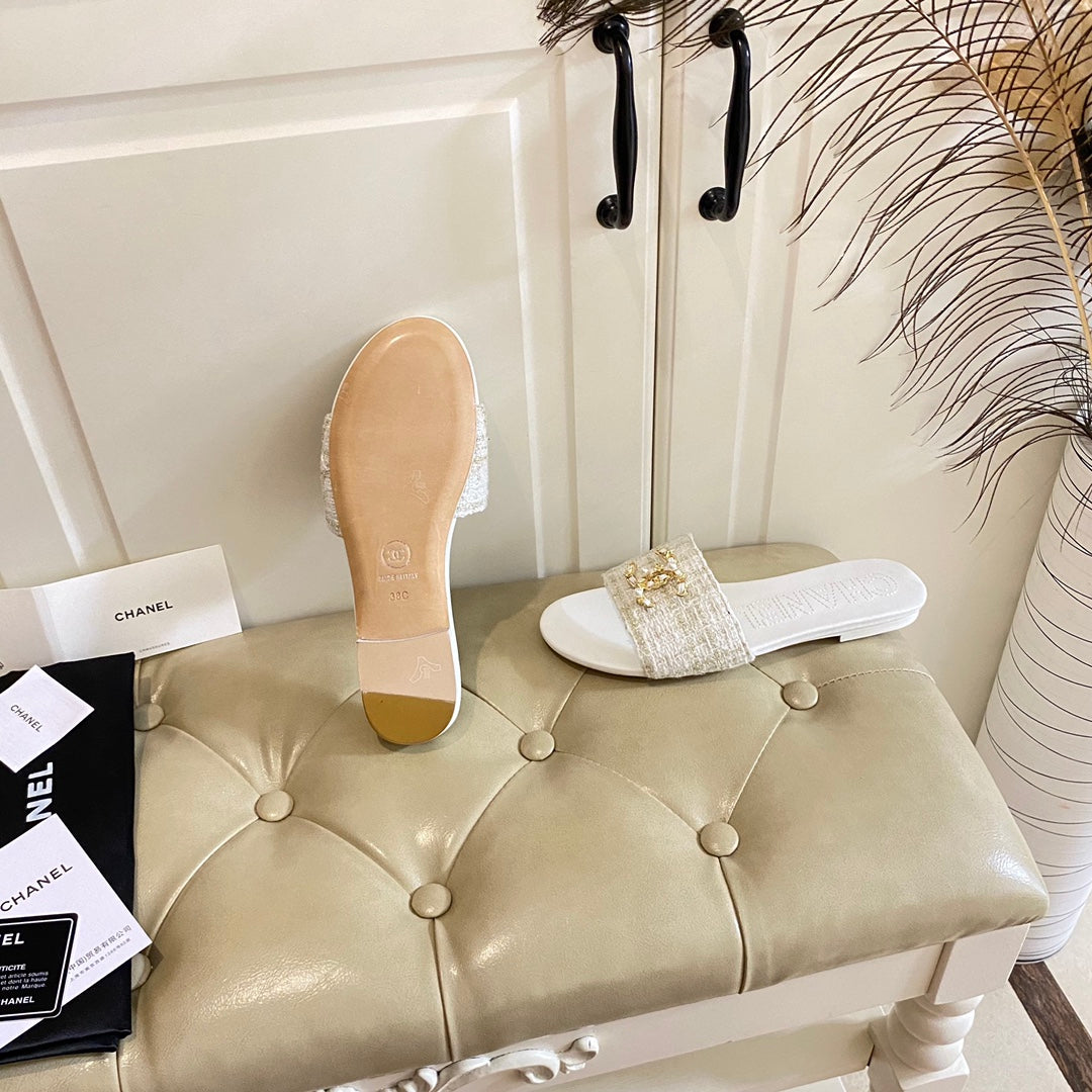 SLIPPERS IN WHITE CREAM TWEED MULE - 35