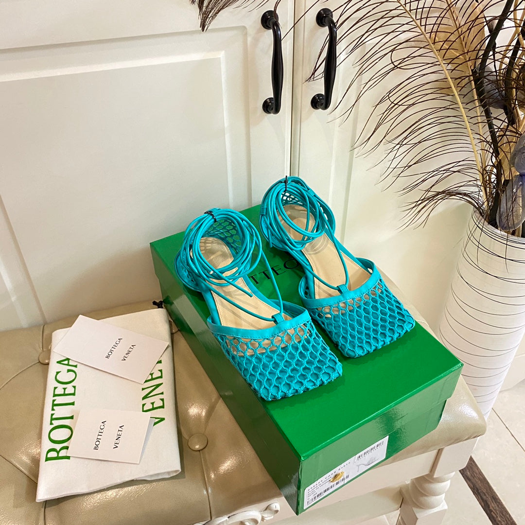 STRETCH LACE-UP FLAT SANDAL IN CERULEAN BLUE METALLIZED MESH AND LEATHER - 35