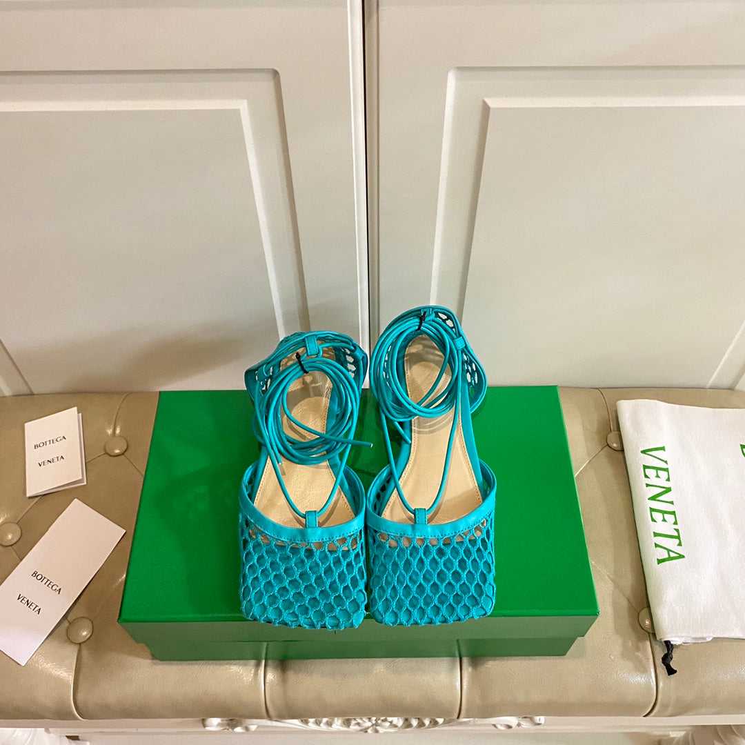 STRETCH LACE-UP FLAT SANDAL IN CERULEAN BLUE METALLIZED MESH AND LEATHER - 35