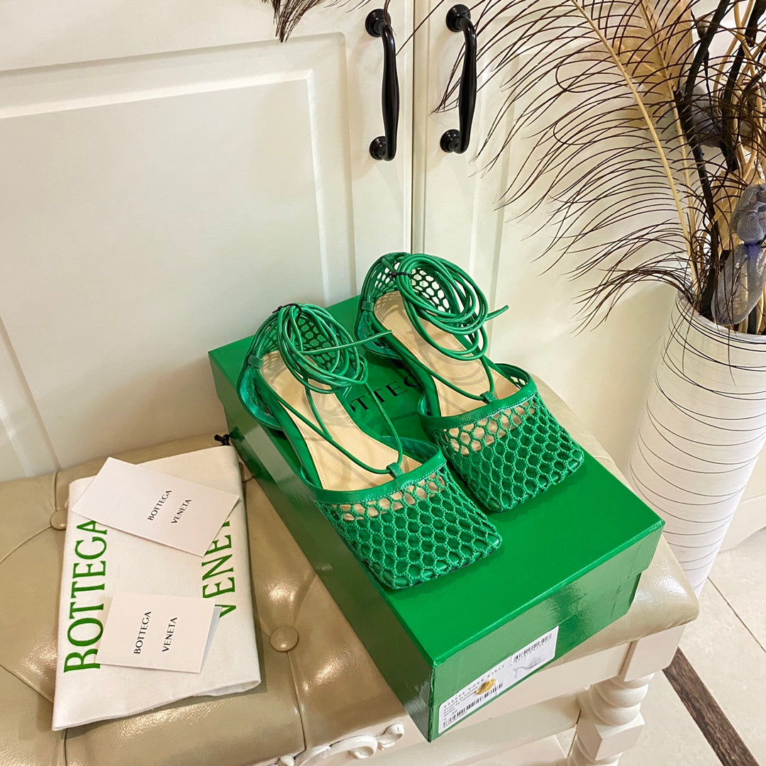 STRETCH LACE-UP FLAT SANDAL IN COOL GREEN METALLIZED MESH AND LEATHER - 35