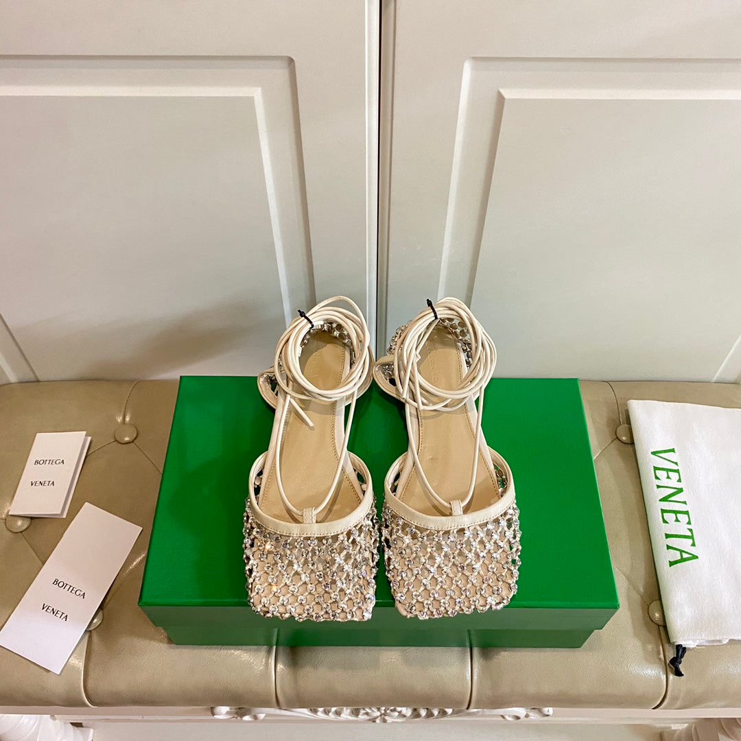 LACE-UP FLAT SANDAL IN WHITE CREAM METALLIZED MESH AND LEATHER WITH RHINSTONES - 35