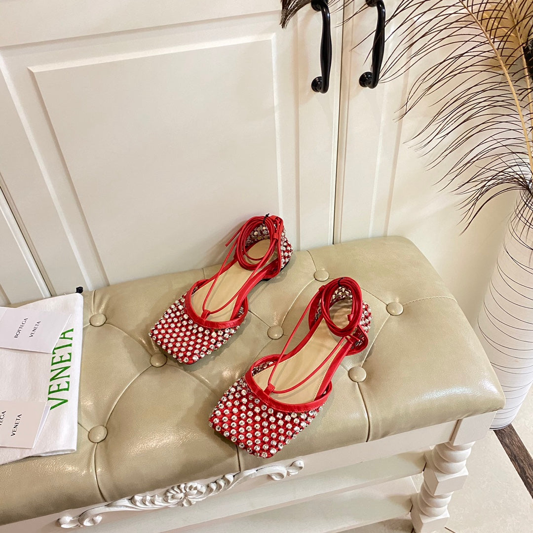 LACE-UP FLAT SANDAL IN RUBY RED METALLIZED MESH AND LEATHER WITH RHINSTONES - 35