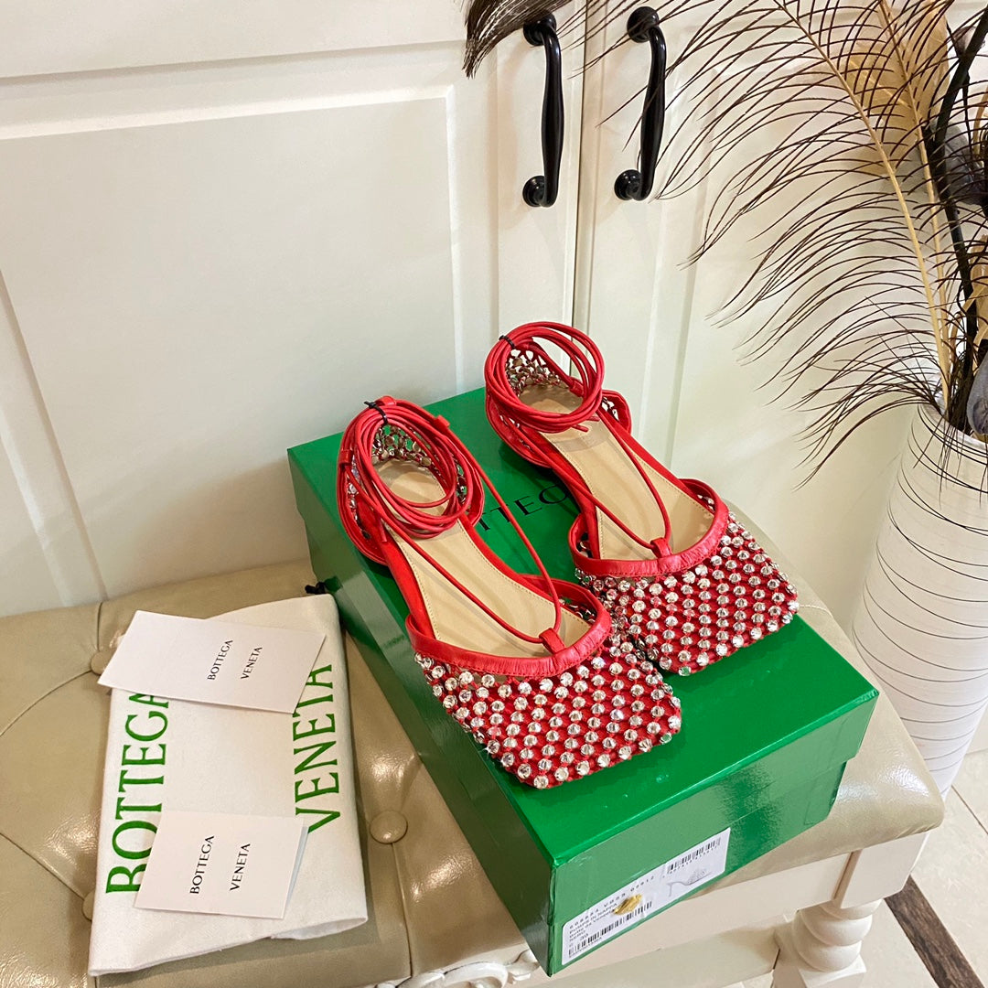LACE-UP FLAT SANDAL IN RUBY RED METALLIZED MESH AND LEATHER WITH RHINSTONES - 35