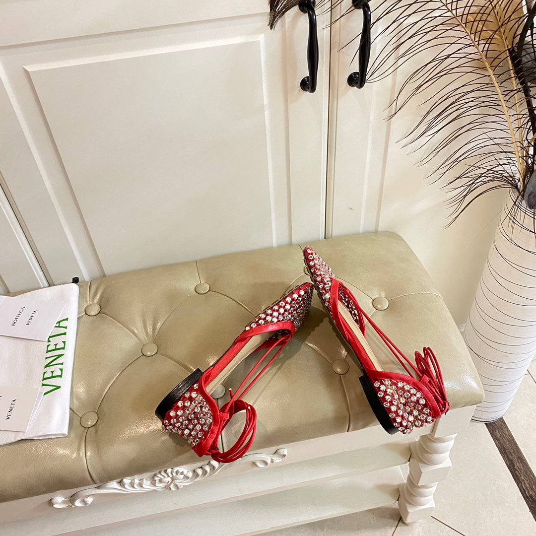 LACE-UP FLAT SANDAL IN RUBY RED METALLIZED MESH AND LEATHER WITH RHINSTONES - 35