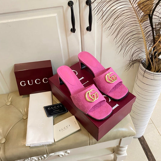 БОСОНІЖКИ GUCCI 26S НА ВИСОКИХ ПІДБОРАХ З РОЖЕВОГО ПОЛОТНА ІЗ ЗОЛОТОЮ ФУРНІТУРОЮ