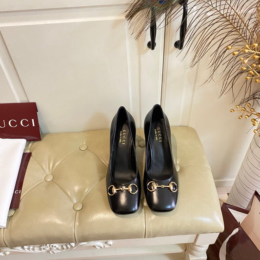 GUCCI 26S ТУФЛІ-ЧОВНИКИ HORSEBIT ІЗ ЗАКРИТИМ НОСКОМ НА ПІДБОРАХ 75 ММ ІЗ ЧОРНОЇ ТЕЛЯЧОЇ ШКІРИ
