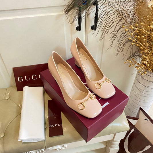 ТУФЛІ GUCCI 26S HORSEBIT З ЗАКРИТИМ НОСКОМ НА ПІДБОРАХ 75 ММ З ТЕЛЯЧОЇ ШКІРИ НЮДОВОГО РОЖЕВОГО КОЛЬОРУ