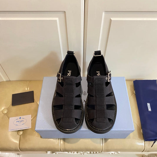 ЖІНОЧІ САНДАЛІ PRADA 26S BUCKLE FISHERMAN НА ГРУБІЙ ПІДОШВІ З ЧОРНОГО ПОЛОТНА