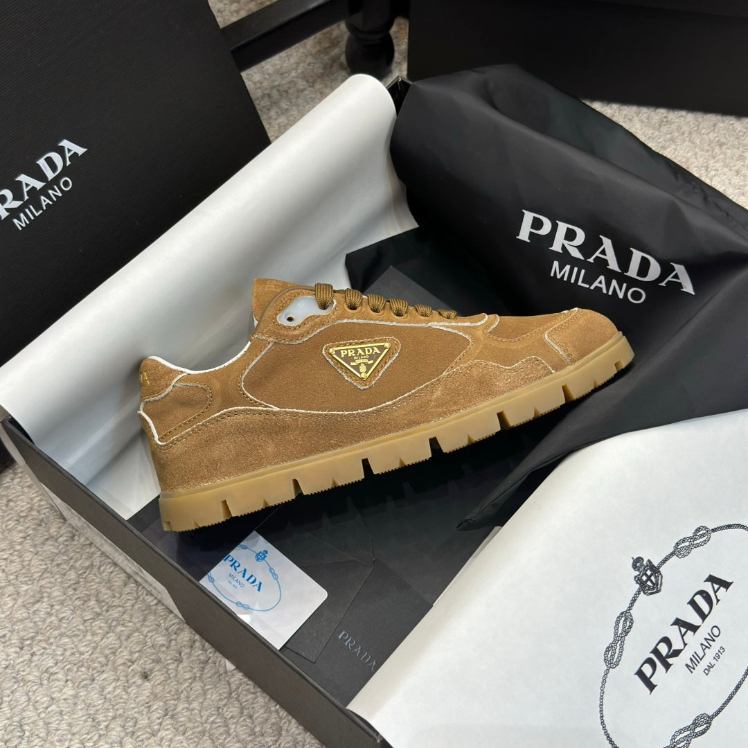 PRADA 25S SNEAKERS 20MM IN CARAMEL BROWN SUEDE - 35