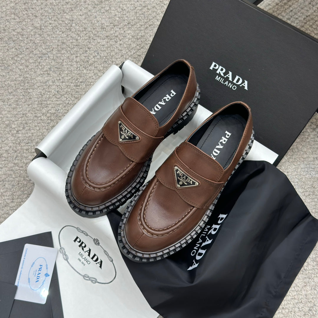 PRADA 25S LOAFER 50MM IN DARK BROWN CALFSKIN LOGO - 34