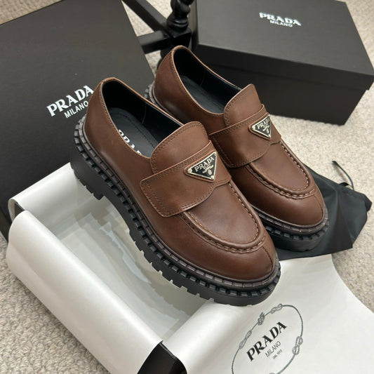 PRADA 25S LOAFER 50MM IN DARK BROWN CALFSKIN LOGO - 34