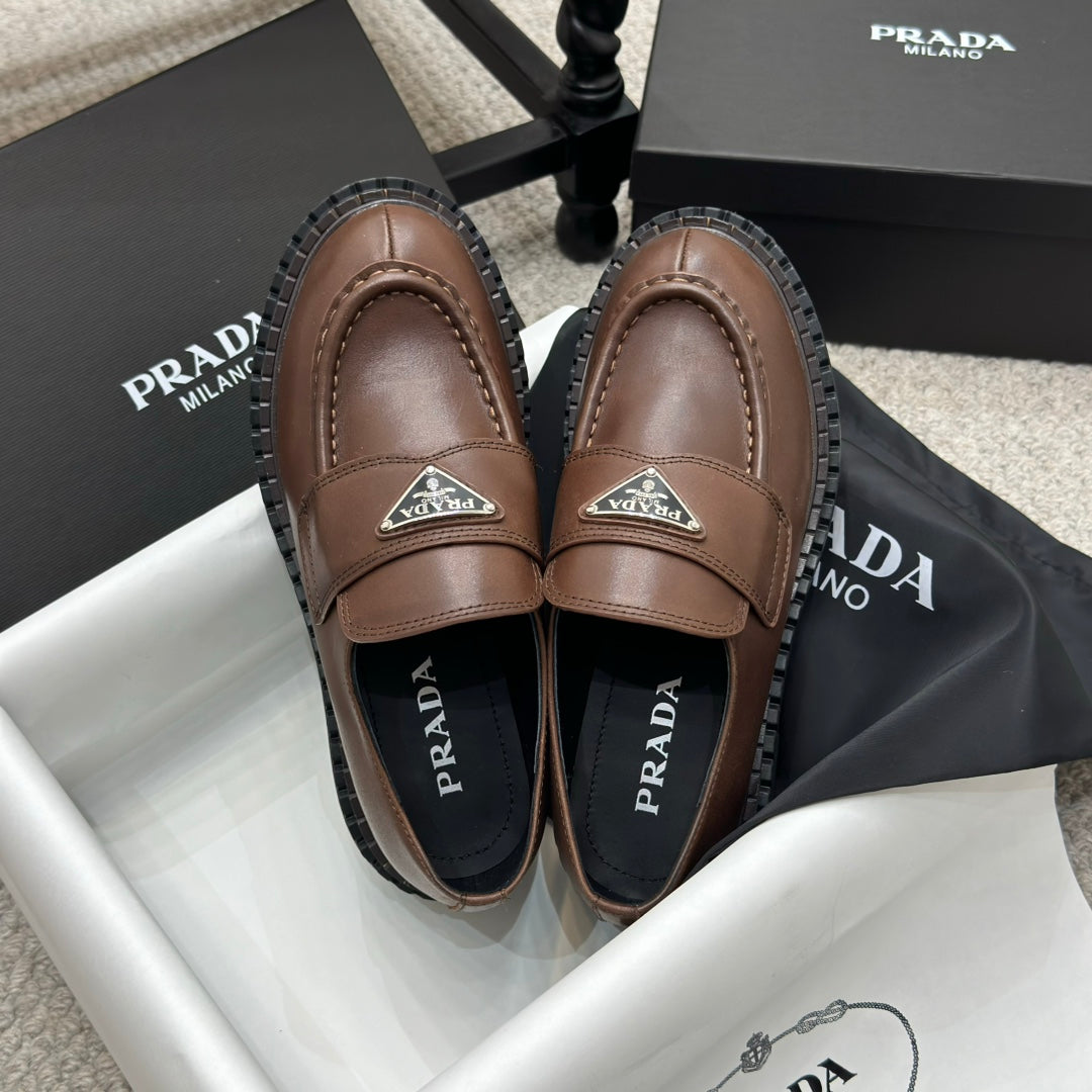 PRADA 25S LOAFER 50MM IN DARK BROWN CALFSKIN LOGO - 34