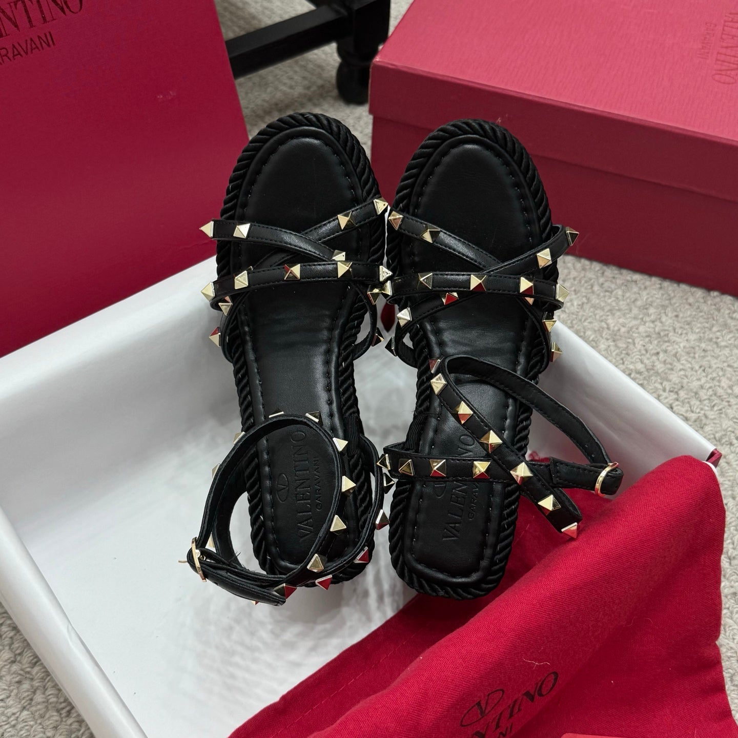 VLTN HIGH WEDGE STUDDED SANDALS 25S 100 MM IN BLACK CALFSKIN - 35