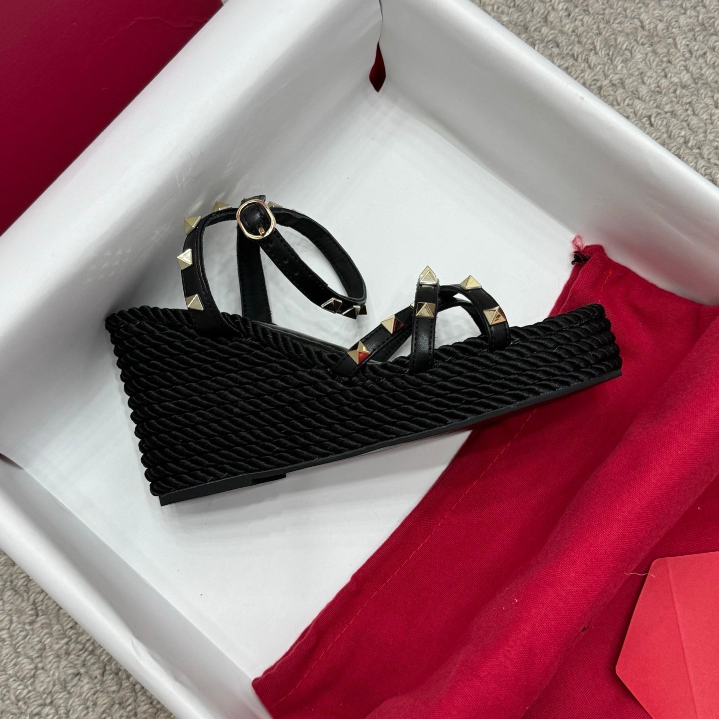 VLTN HIGH WEDGE STUDDED SANDALS 25S 100 MM IN BLACK CALFSKIN - 35